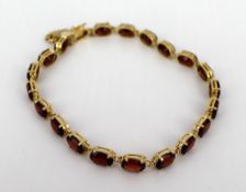 Elegant Vintage Garnet 14ct Gold Bracelet