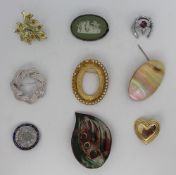 Set of 9 Vintage Brooches