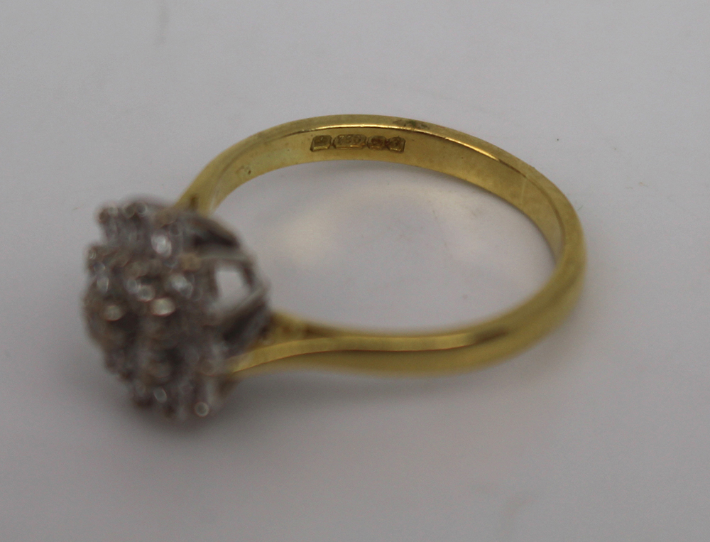 Diamond Cluster Ring - Image 5 of 7