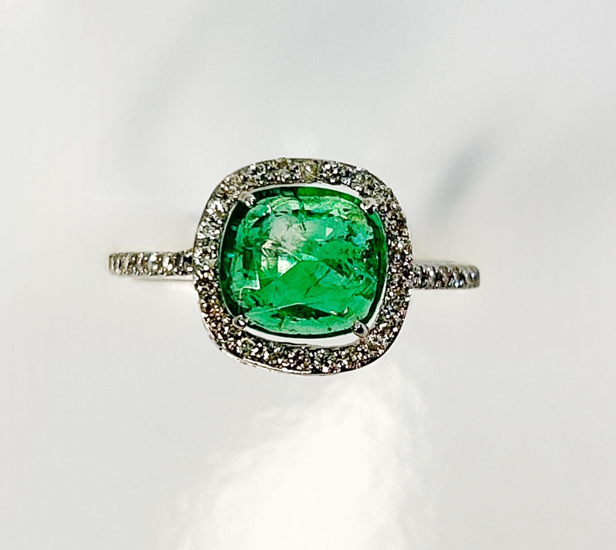 Beautiful 1.69 CT Natural Emerald Ring With Natural Diamonds & Platinum 950 - Image 2 of 5