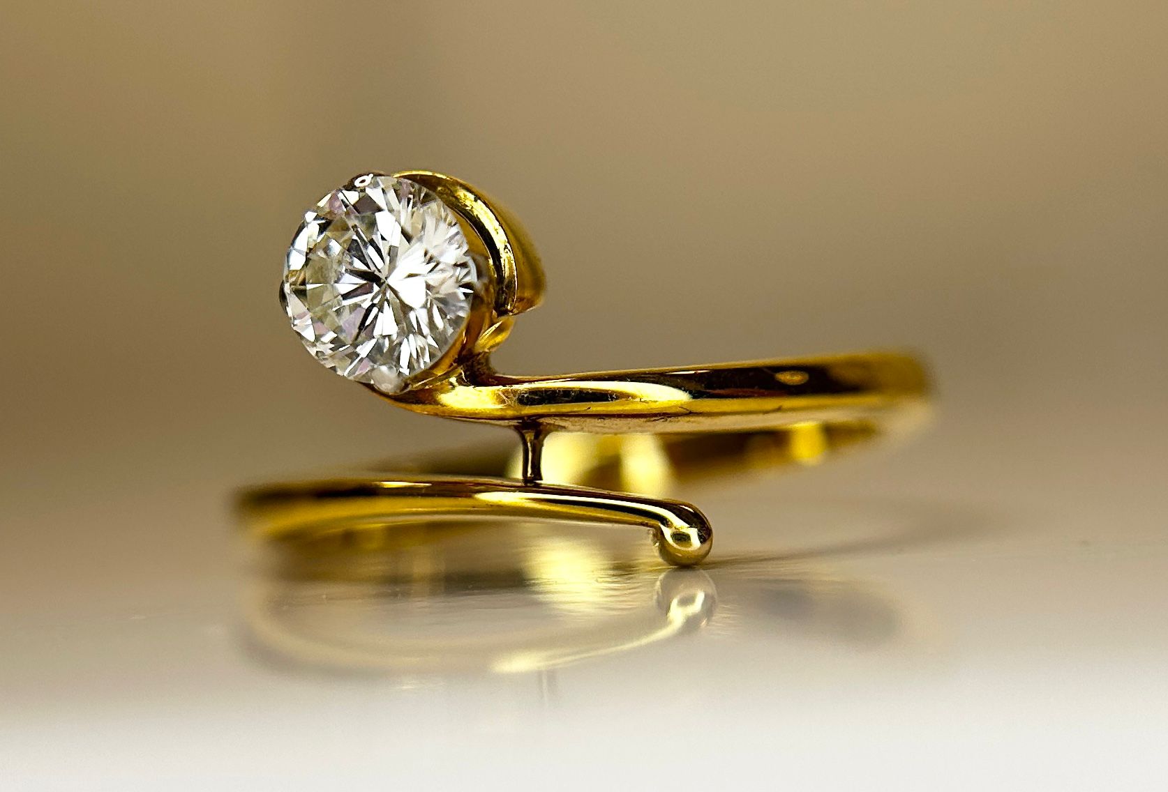 Beautiful Natural 0.30 CT VVS Diamond Ring With 18k Gold - Image 3 of 6