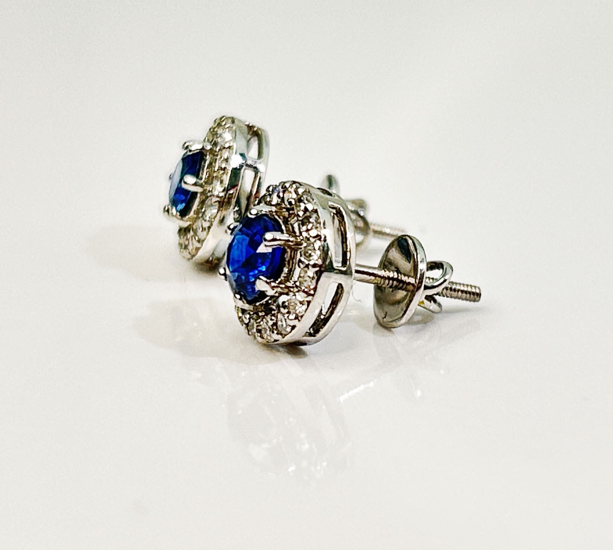 Beautiful Natural Unheated Blue Sapphire earrings with diamonds & Platinum - Image 6 of 7