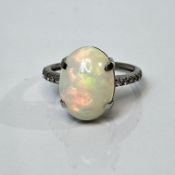 Beautiful Natural Opal 3.86 CT Ring With Natural Diamond and 18k Gold