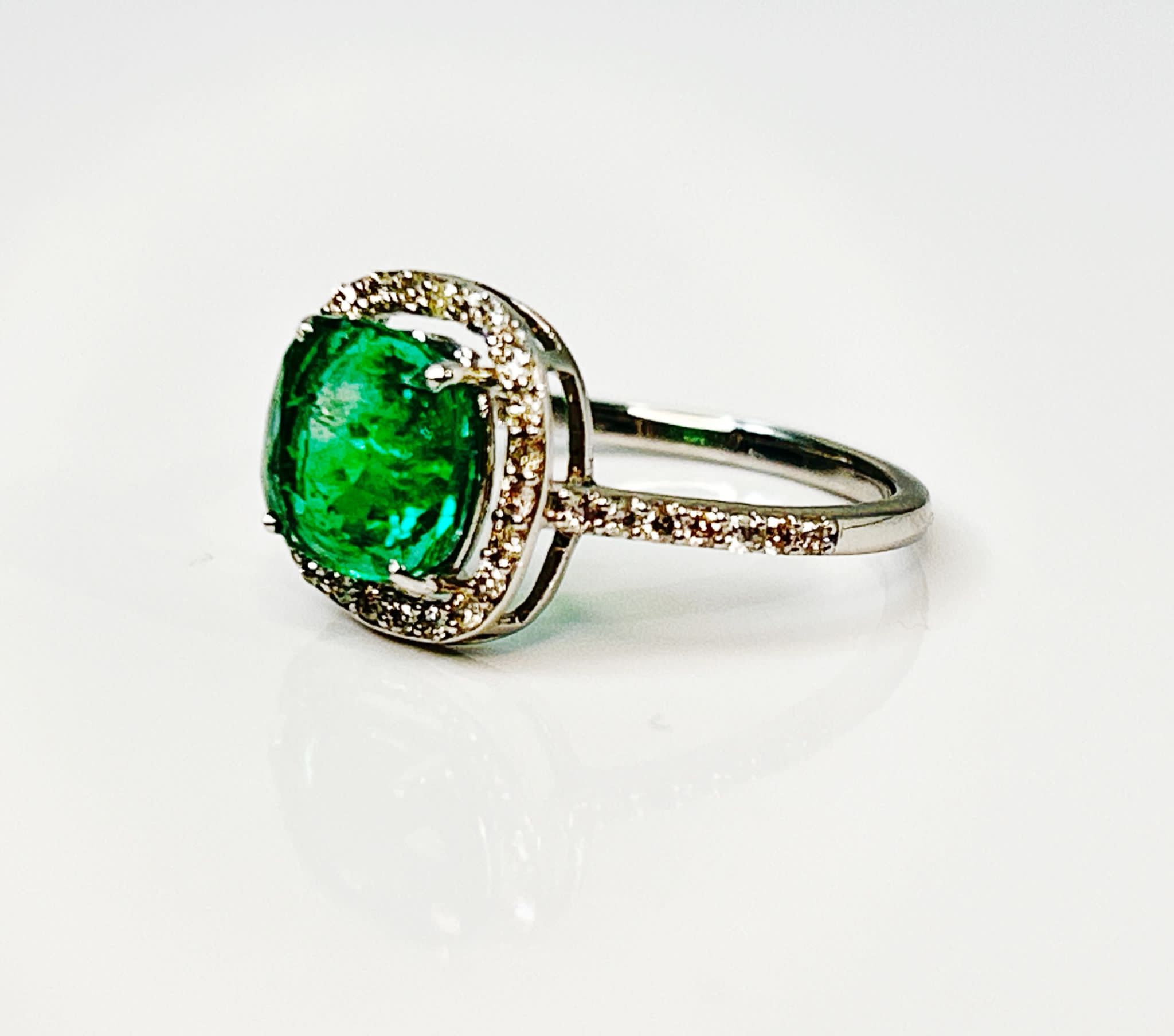 Beautiful 1.69 CT Natural Emerald Ring With Natural Diamonds & Platinum 950 - Image 3 of 5