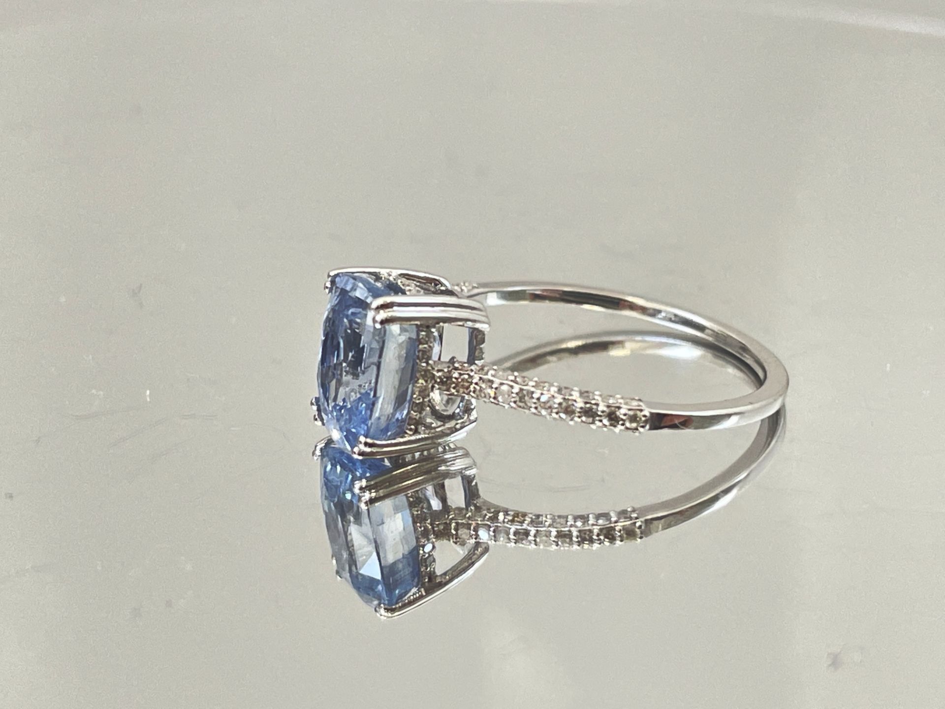 2.79CT Unheated/Untreated Ceylon Cornflour Blue Sapphire Diamonds & 18k Gold - Image 5 of 6