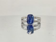 Beautiful 3.16 CT Natural Ceylon Cornflour Blue Sapphire Diamonds & 18k Gold