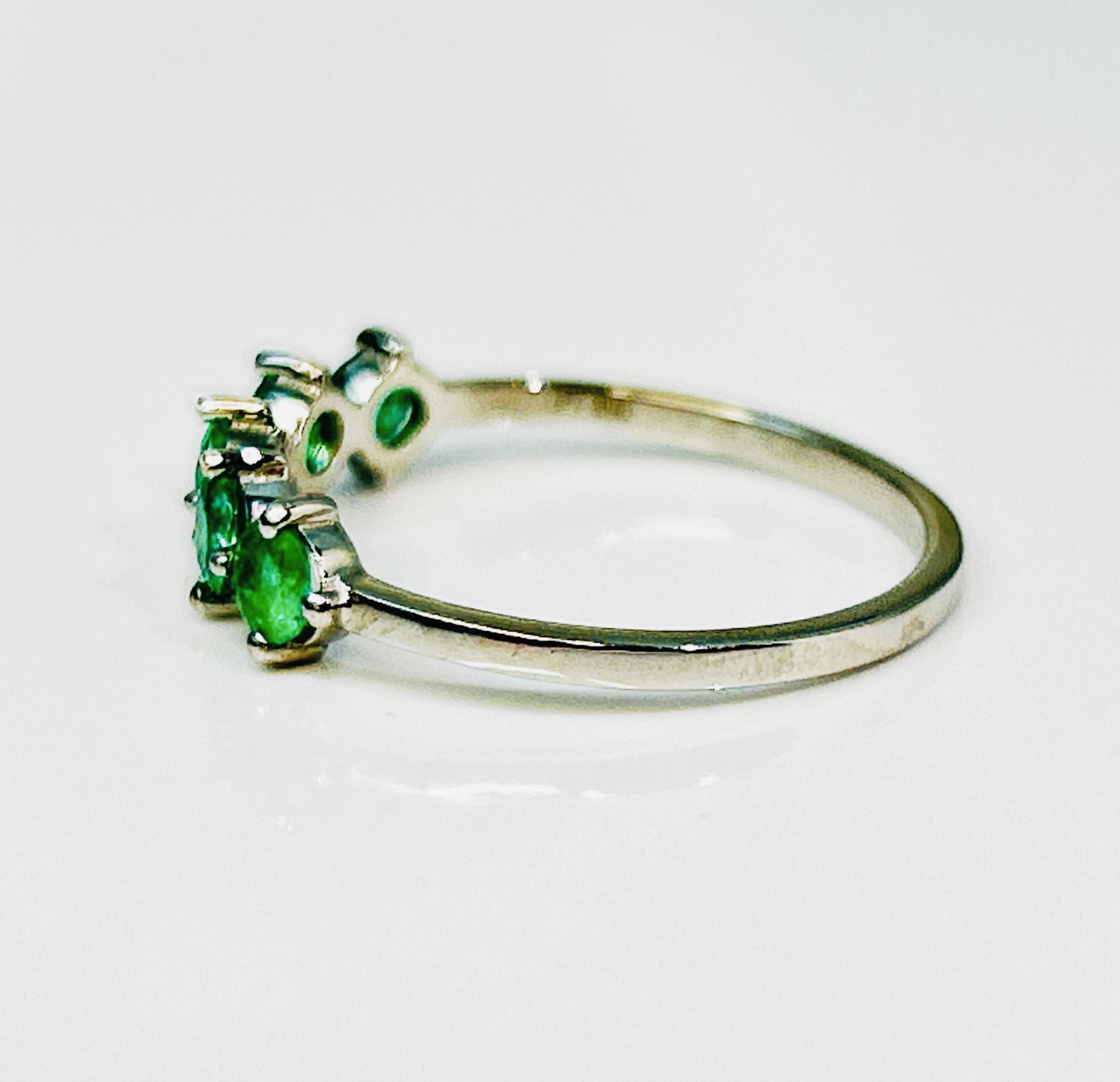 Beautiful Natural Emerald Ring & Platinum 950 - Image 3 of 5
