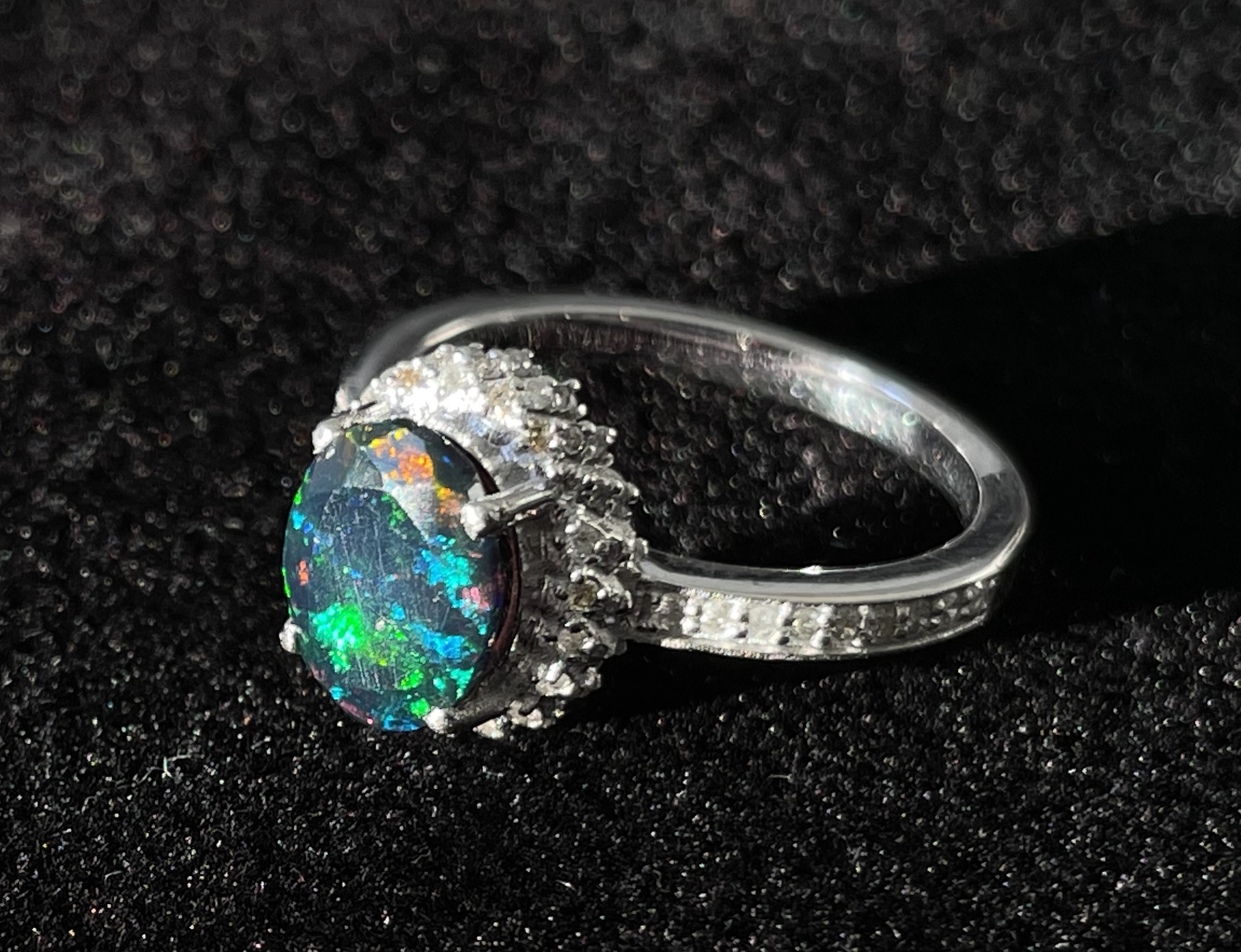 Beautiful Natural Black Opal Ring With Natural Diamond & 18k Gold - Image 10 of 12