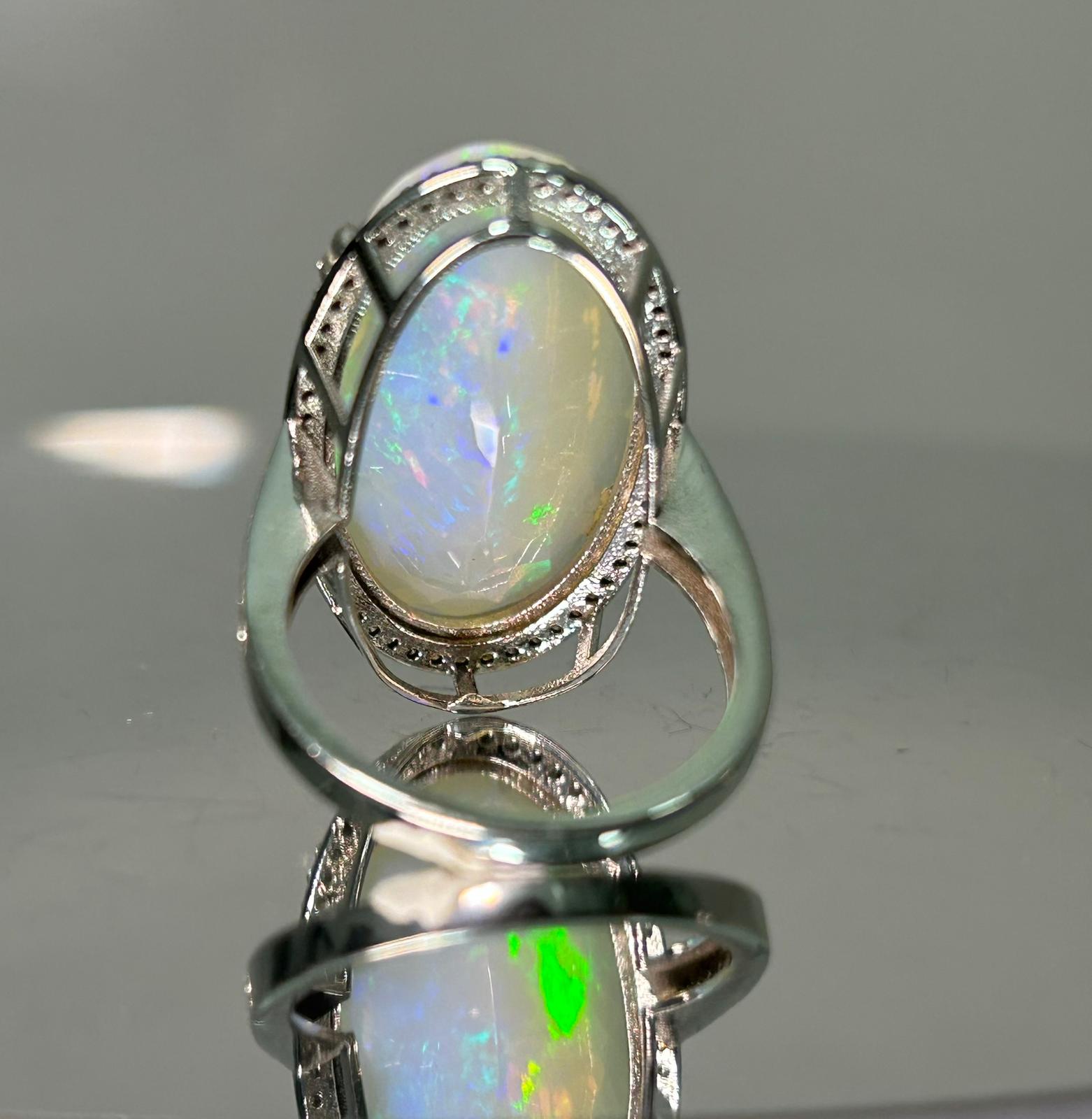 Beautiful Faceted 7.74 CT Natural Opal Ring With Natural Diamond & 18k Gold - Image 9 of 11