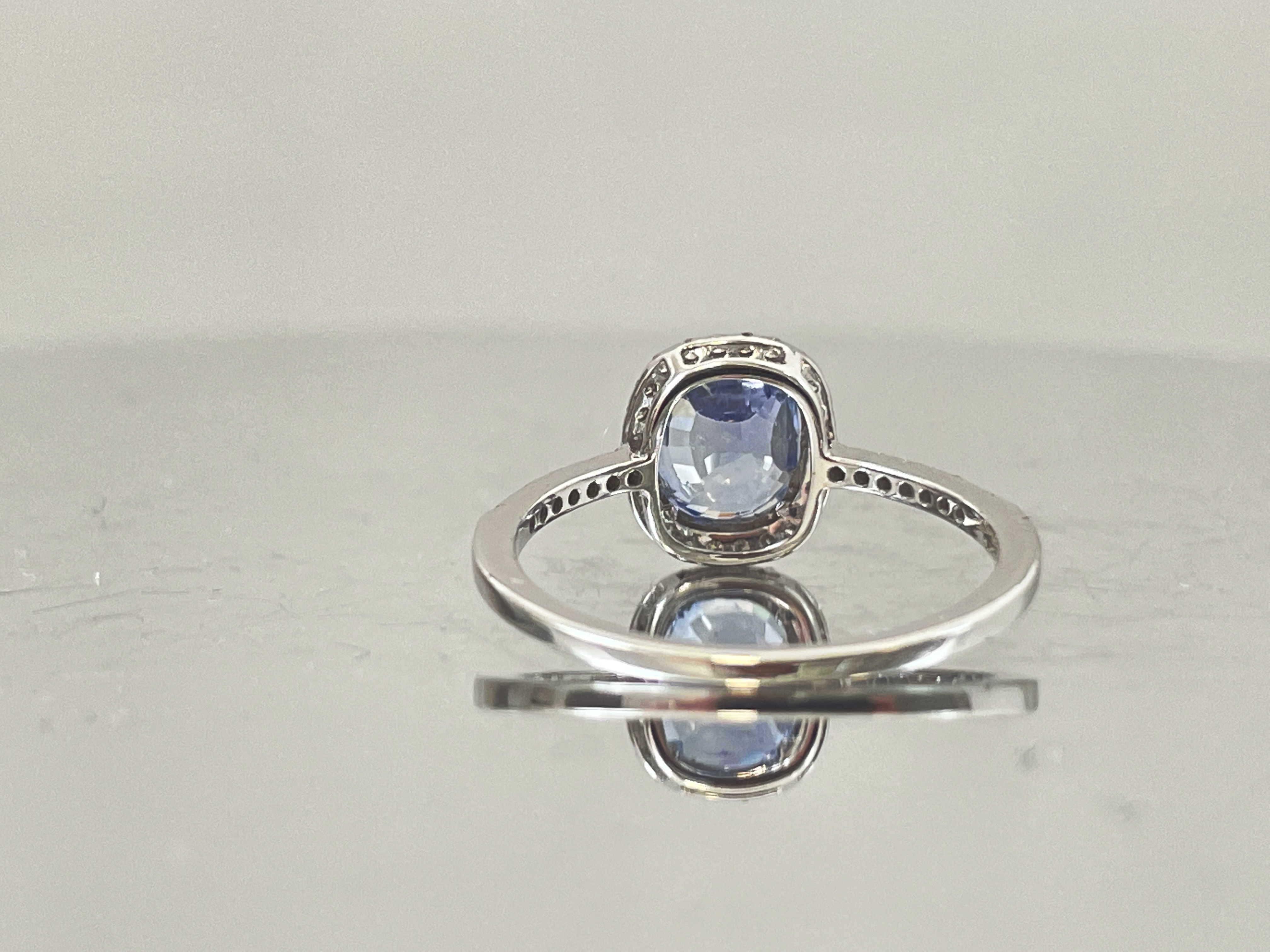 2.51 CT Unheated/Untreated Ceylon Cornflour Blue Sapphire Diamonds & 18k Gold - Image 3 of 6