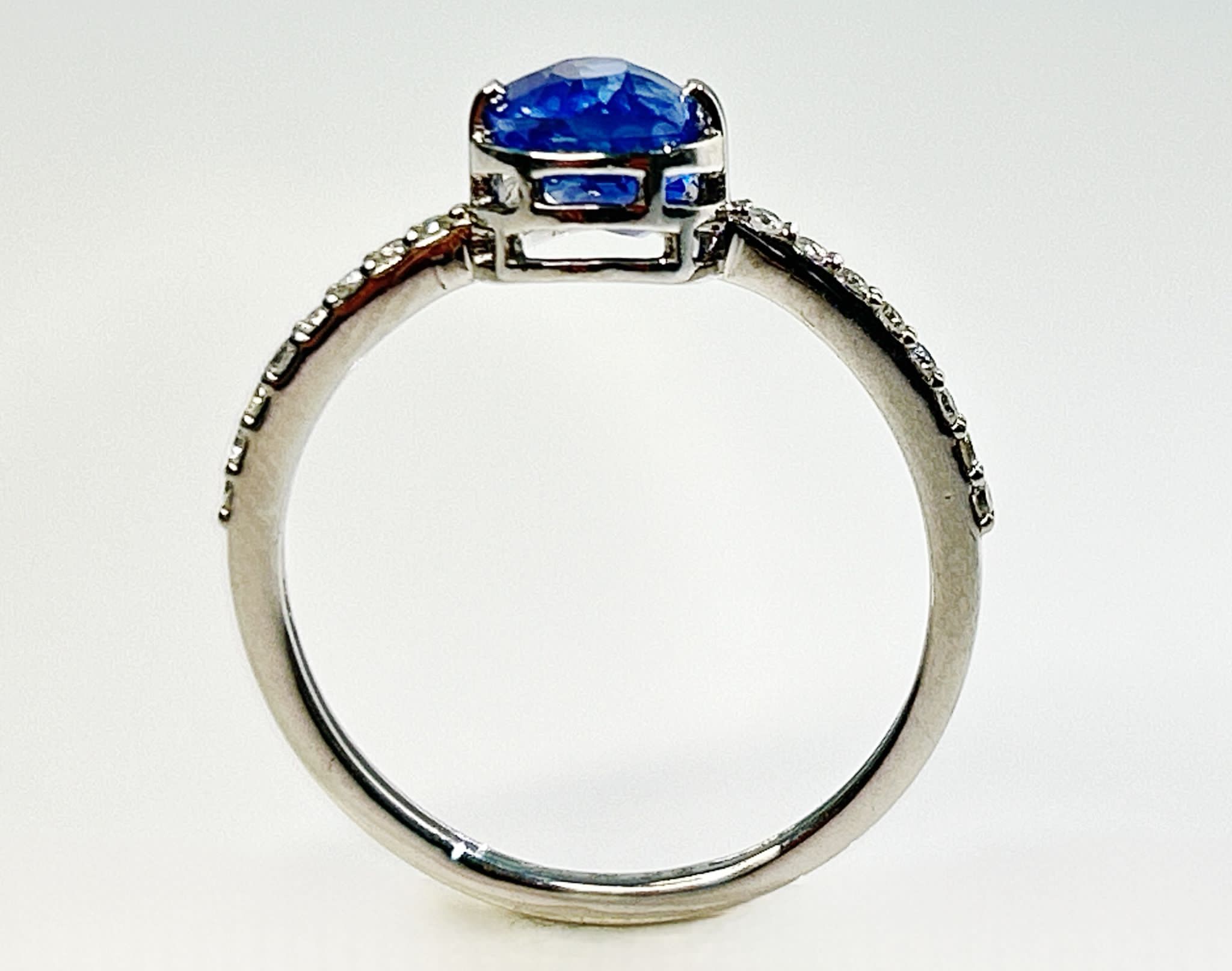 Beautiful 1.77CT Unheated Burma Blue Sapphire Diamonds & Platinum - Image 5 of 6