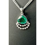 Beautiful Natural Emerald Pendant With Diamonds & Platinum 950