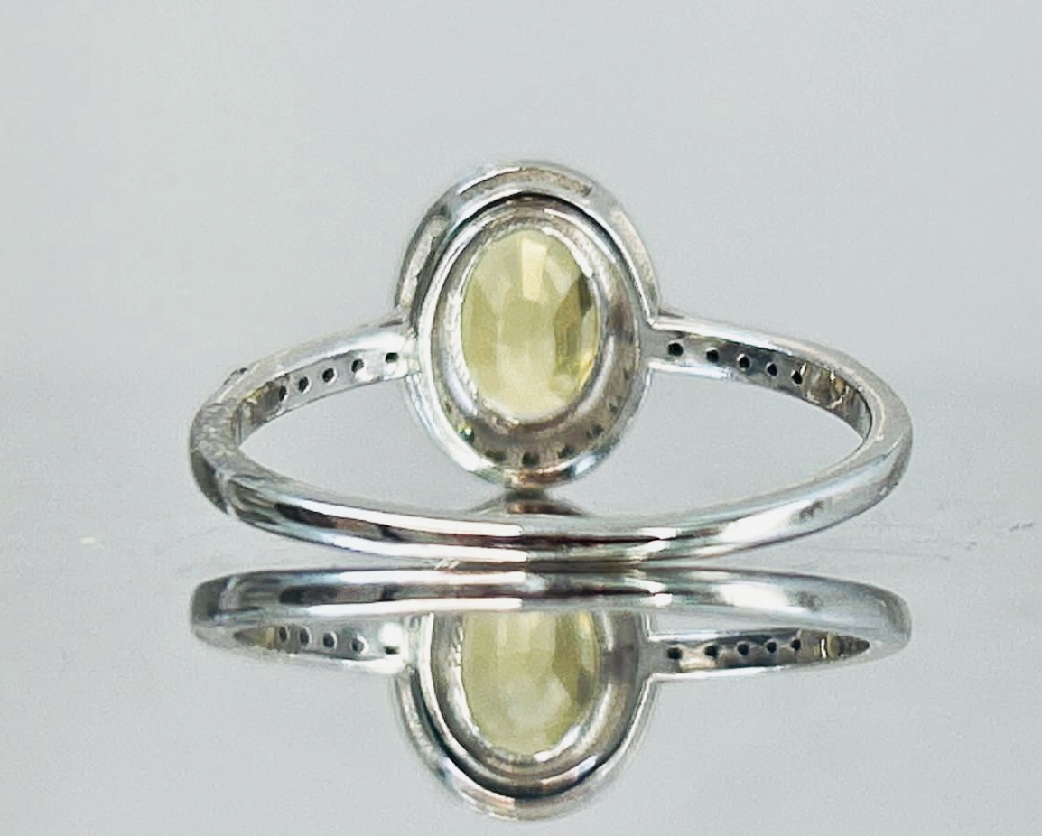 Beautiful Unheated Untreated Natural Ceylon yellow Sapphire Diamonds & 18k Gold - Image 6 of 7