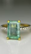 Beautiful Natural Emerald 2.68 CT With Natural Diamonds & 18k Gold