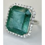 Beautiful Natural Emerald 9.50CT With Natural Diamonds & 18k Gold
