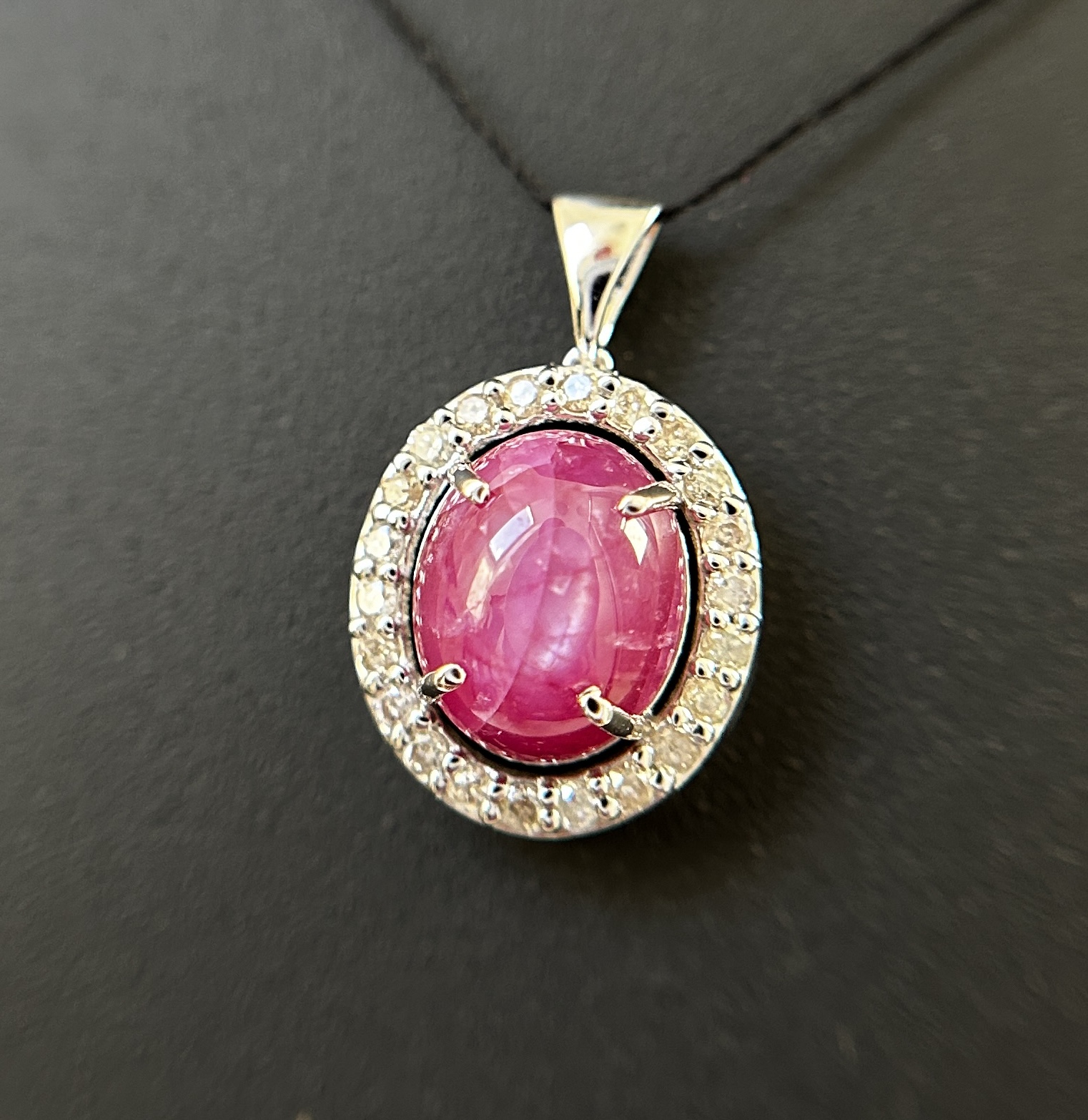 Beautiful Natural Star Ruby Pendant 2.35Ct With Natural Diamonds & 18k Gold - Image 4 of 10