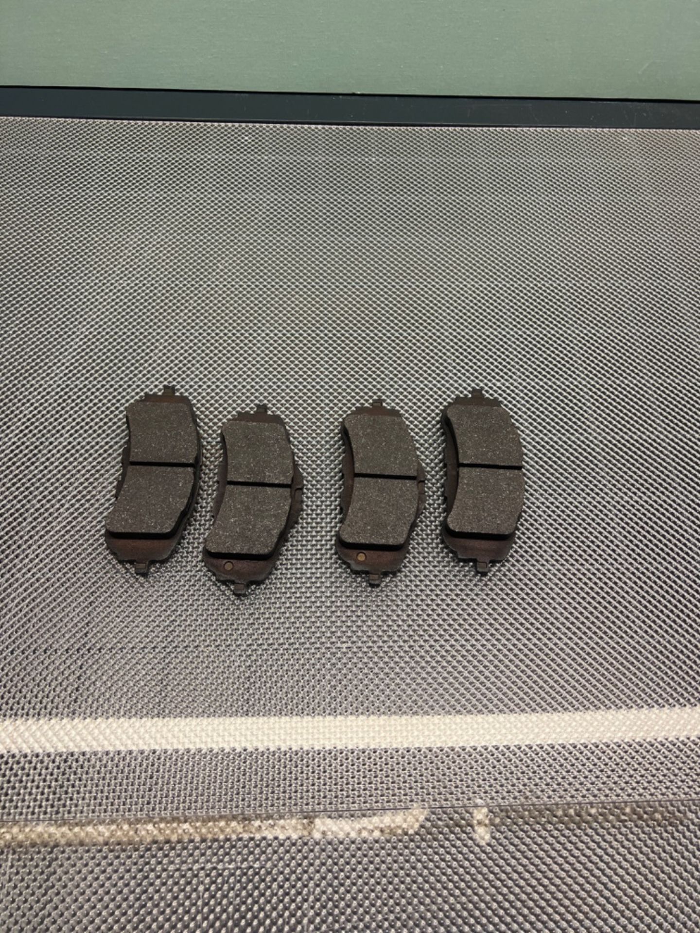 Bosch BP1709 Brake Pads - Front Axle - ECE-R90 Certified - 1 Set of 4 Pads - Image 2 of 3