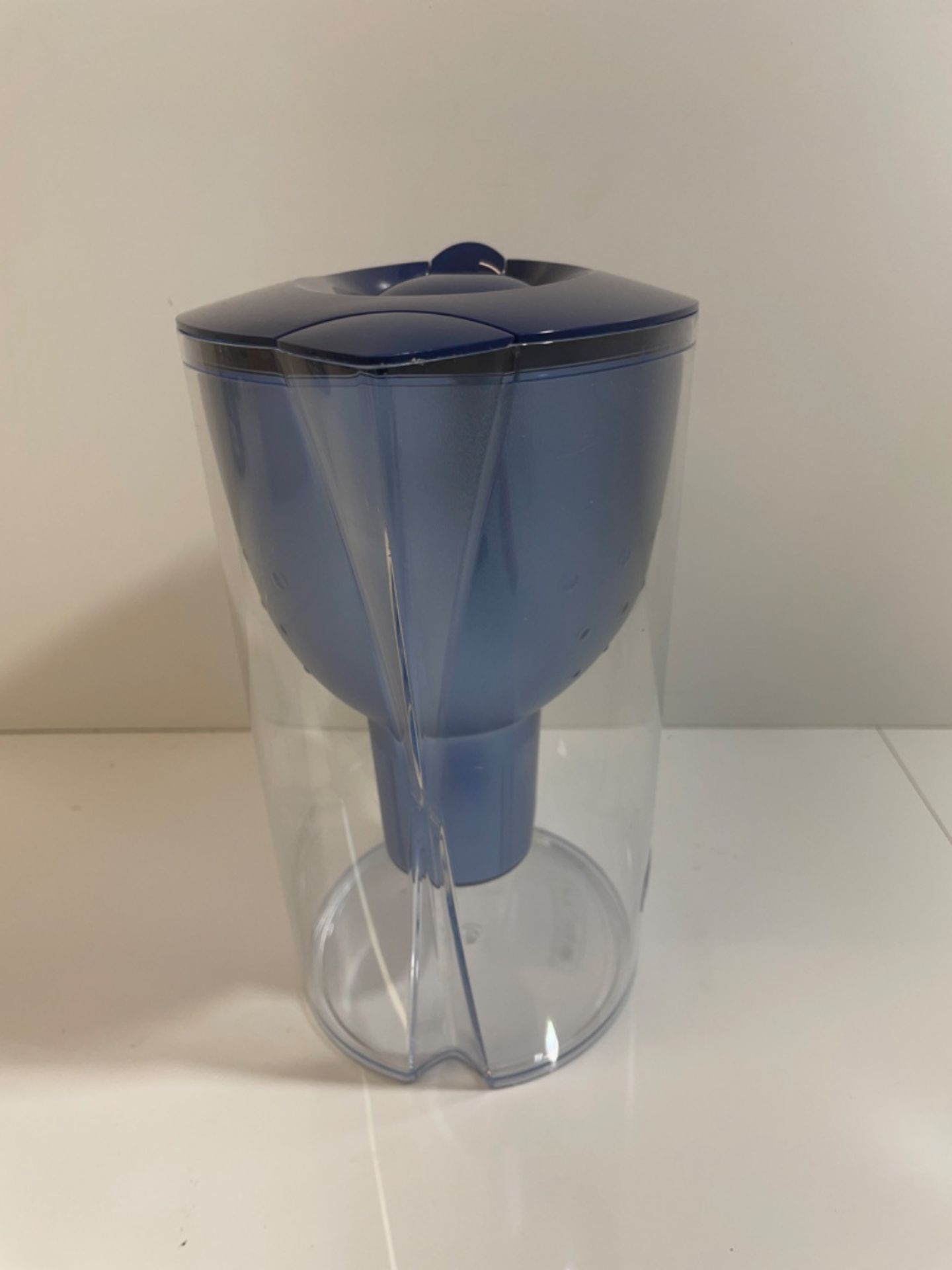 Brita Marella XL Water Filter Jug Blue (3.5L) Incl. 1X Maxtra Pro All-In-1 Cartridge - Large-Volu... - Image 3 of 3
