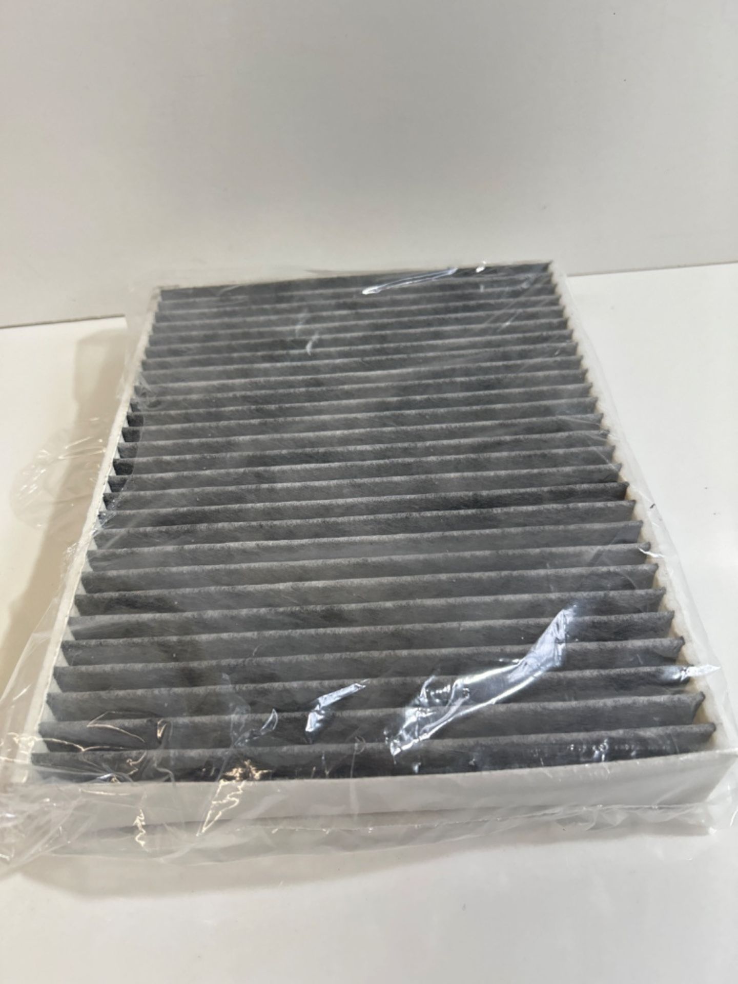Bosch R5512 - Cabin Filter Activated-Carbon - Image 2 of 3