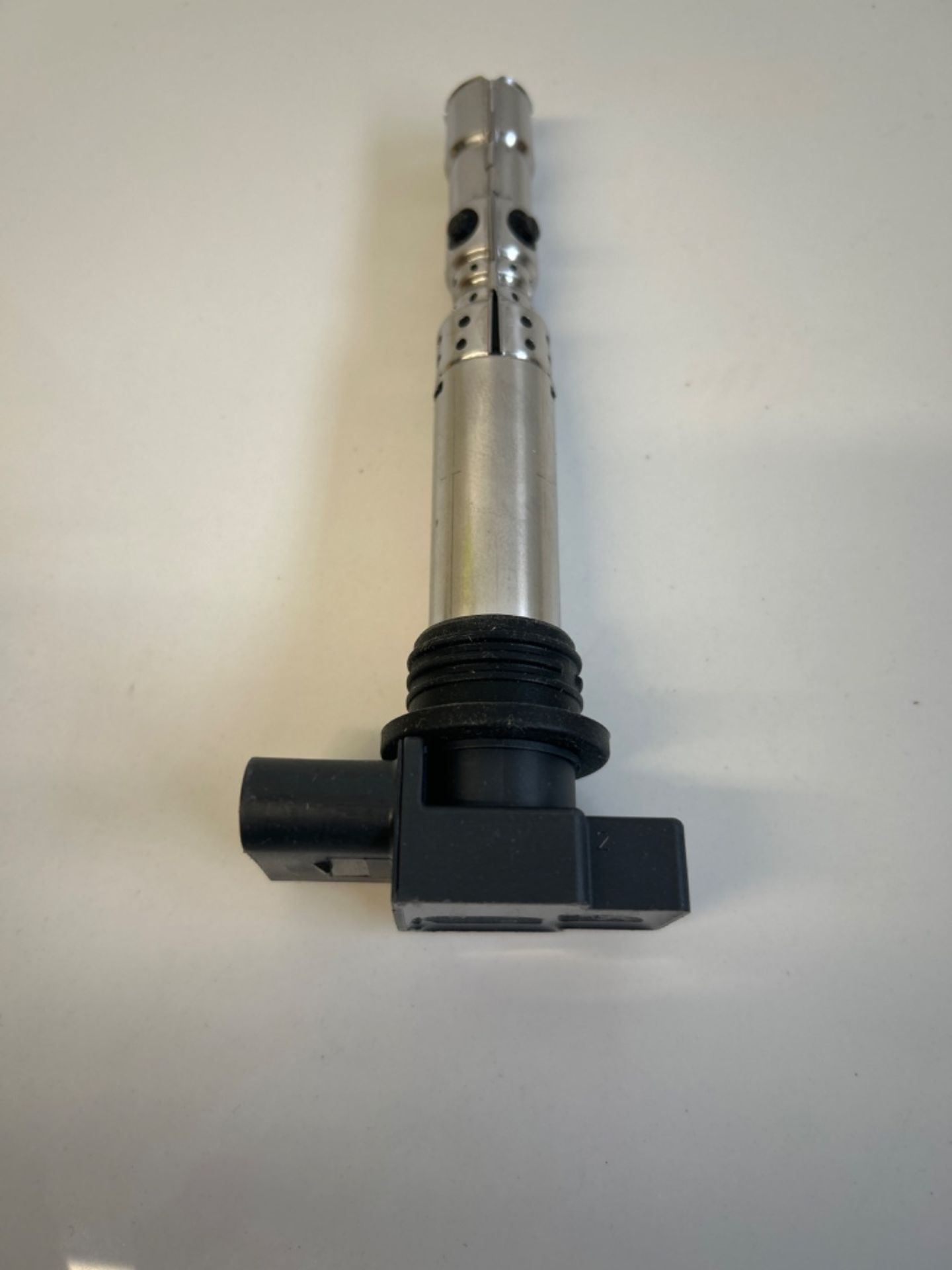 NGK 48015 Ignition Coil - Image 2 of 3