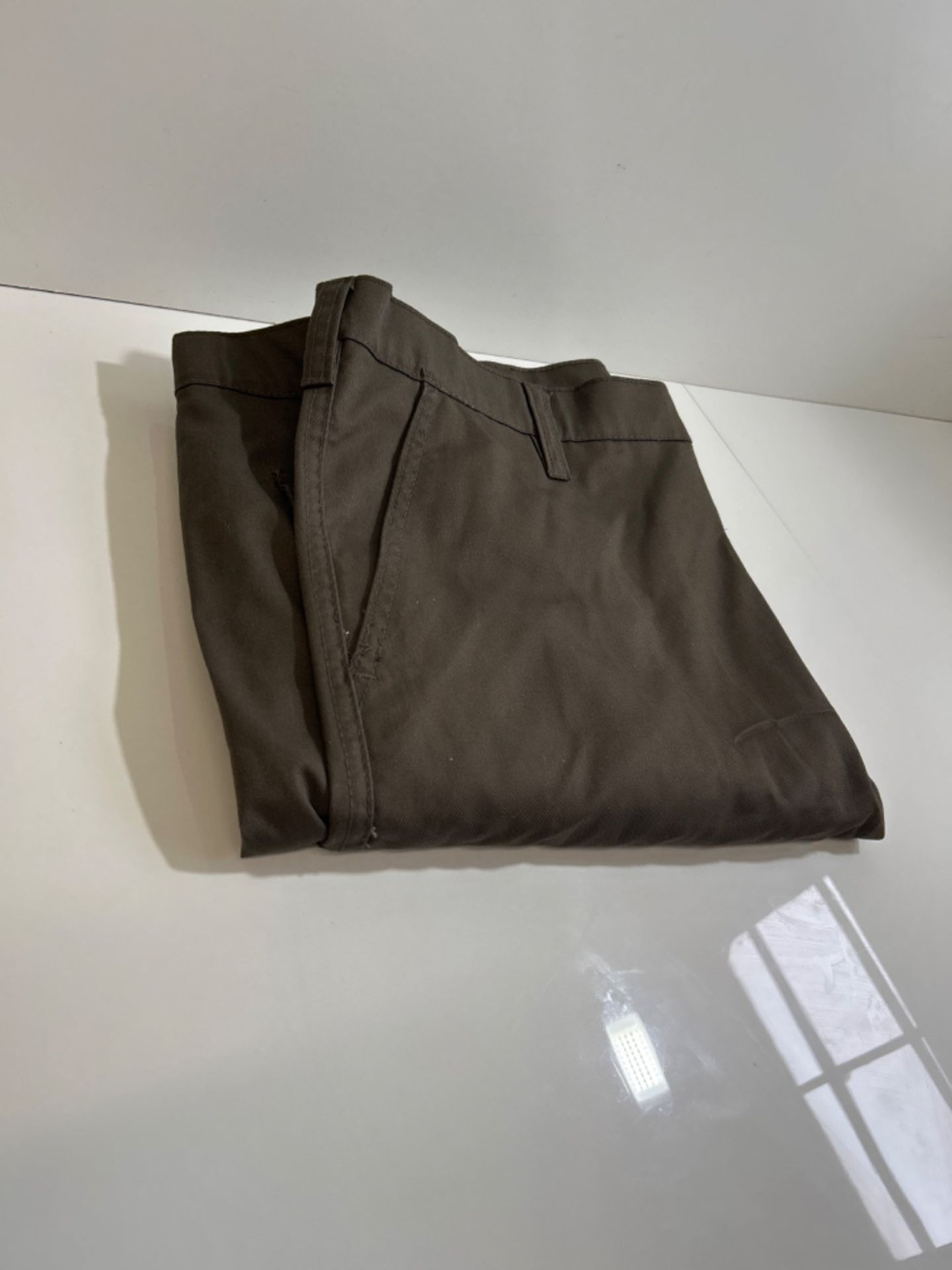 Lee Cooper Men's Cargo Trouser, Khaki Green, 40W/33L (Long) - Image 3 of 3