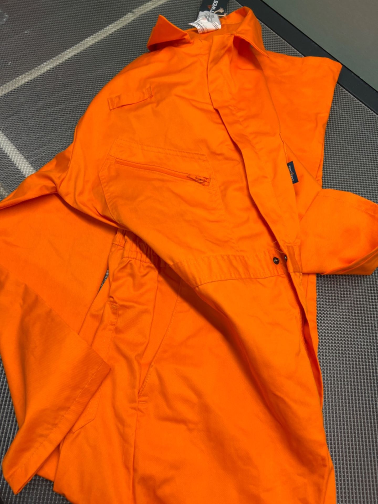 Portwest C813 Men's Liverpool Lightweight Safety Coverall Boiler Suit Overalls Orange, Large - Image 3 of 3