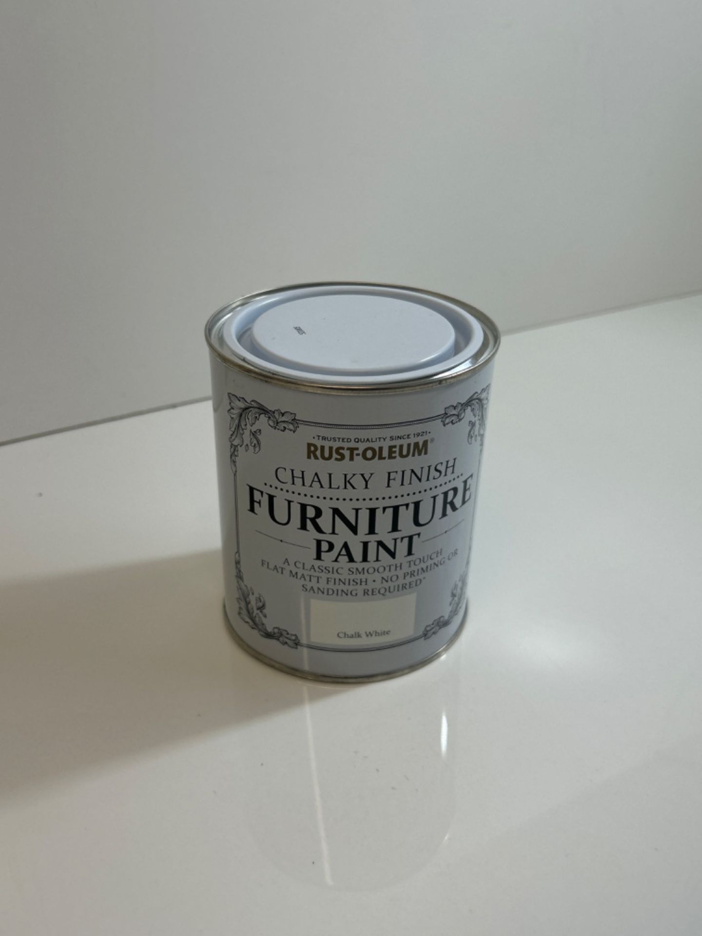 Rust-Oleum Amz0010 A Classic, Smooth Touch Flat Matt Watercolour Paint Finish, Chalk White, 750Ml - Image 2 of 3