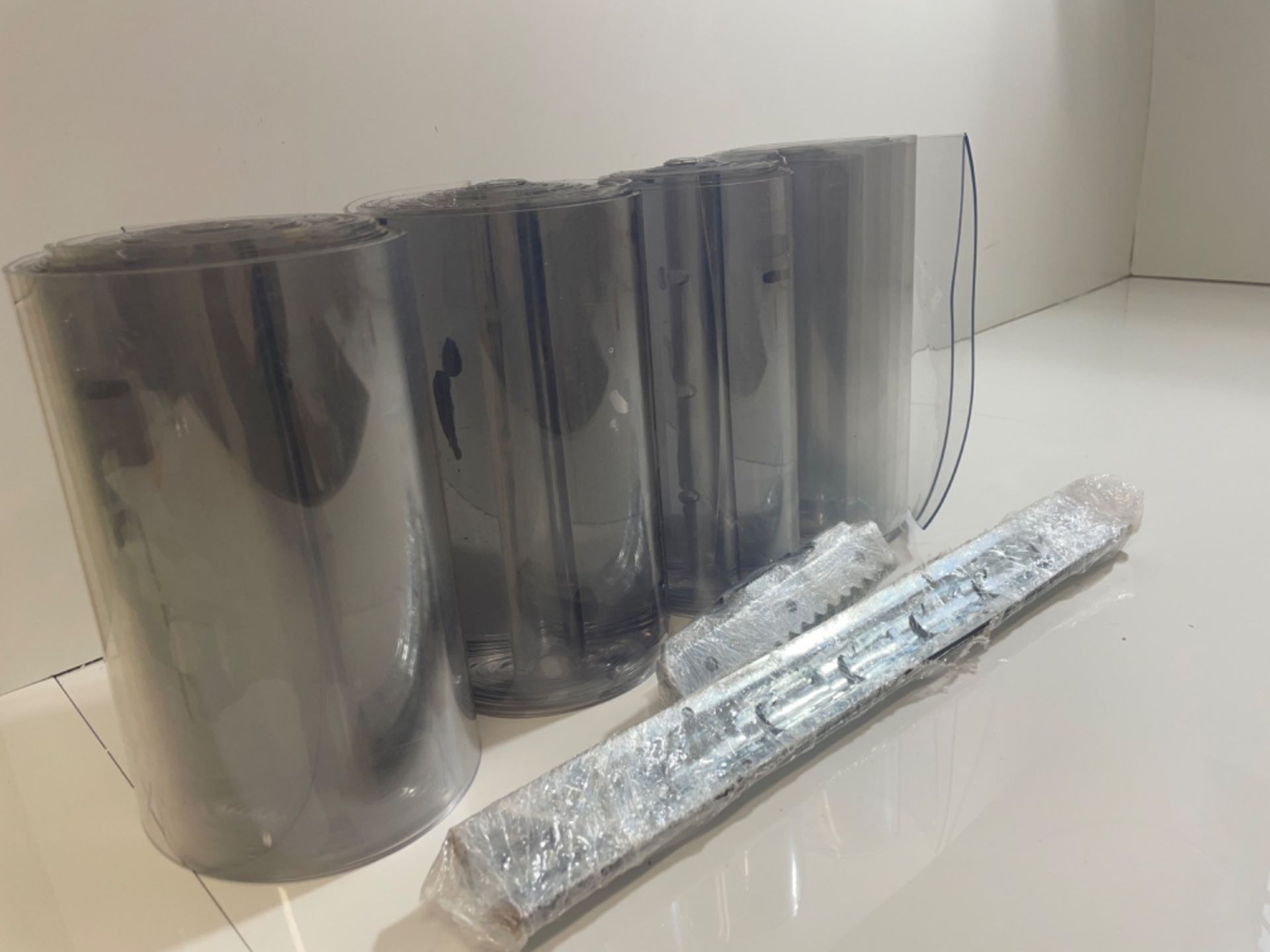 Kokey-xy Transparent PVC Curtain/Door Strip Kit for Freezer Room - 1.5m x 2m x 2mm (20cm x 10pcs) - Image 3 of 3
