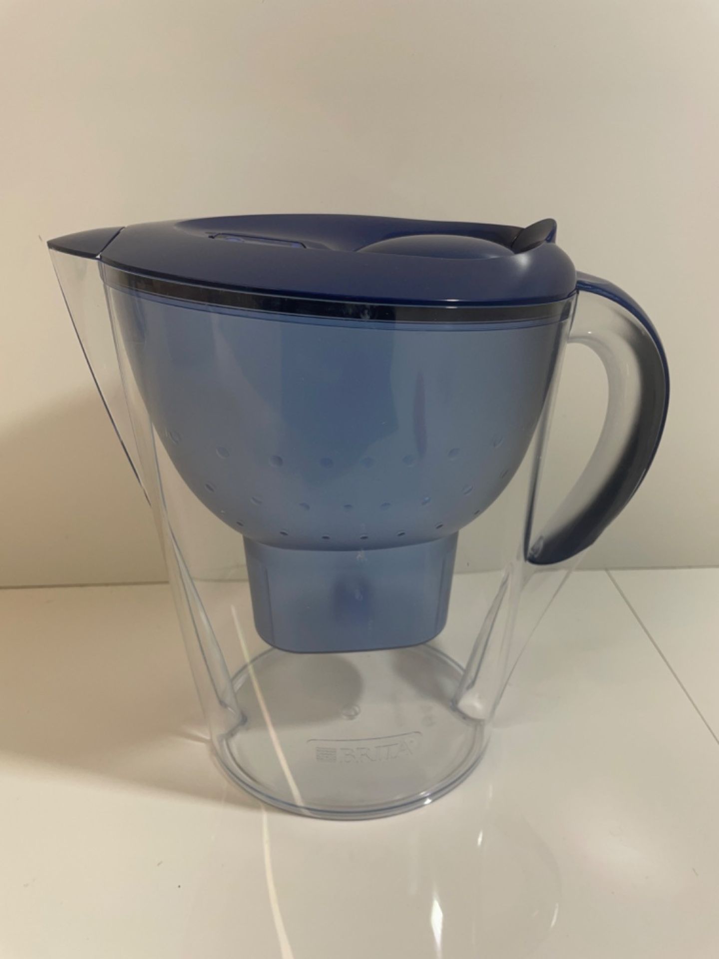 Brita Marella XL Water Filter Jug Blue (3.5L) Incl. 1X Maxtra Pro All-In-1 Cartridge - Large-Volu... - Image 2 of 3