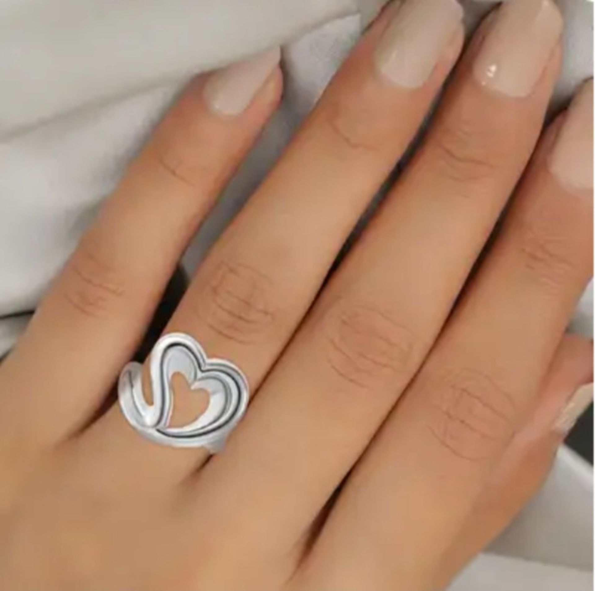 New! Sterling Silver Heart Ring. - Image 2 of 4