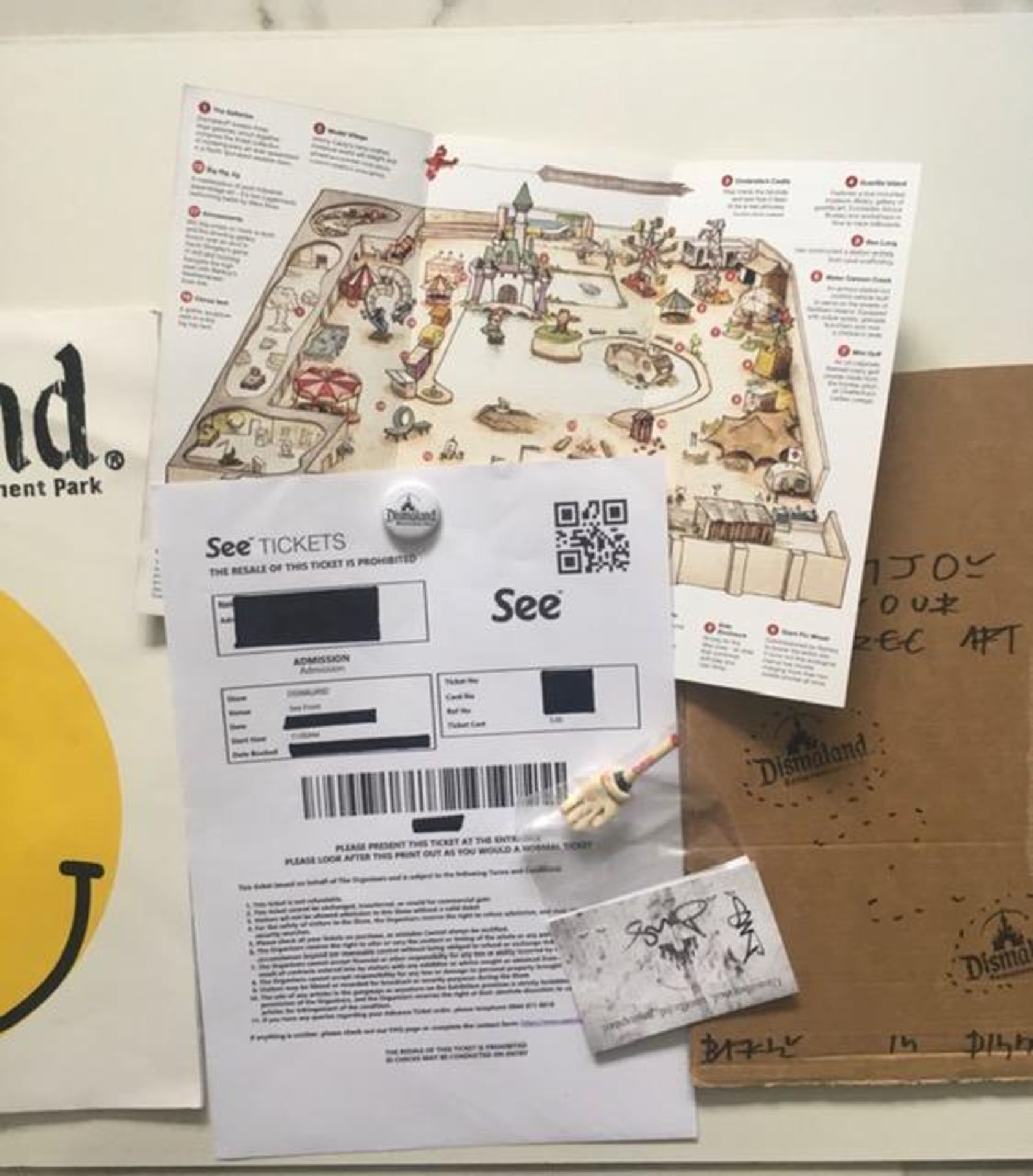 Six WSM Banksy Dismaland Bemusement Park Souvenirs including found Banksy ‘free art’ 2015 - Image 7 of 16