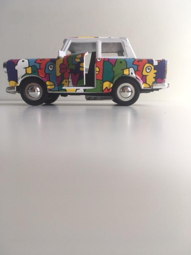 Thierry Noir (b.1958) Pair of ‘HEADS’ Berlin Trabant cars in Colours BY THIERRY NOIR, 1994, Sold... - Image 14 of 33