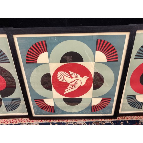 Shepard Fairey (b 1970) ‘Geometric Dove’, 3 Hand Signed Lithographs, 60 x 60 cm, 2020 - Bild 11 aus 18