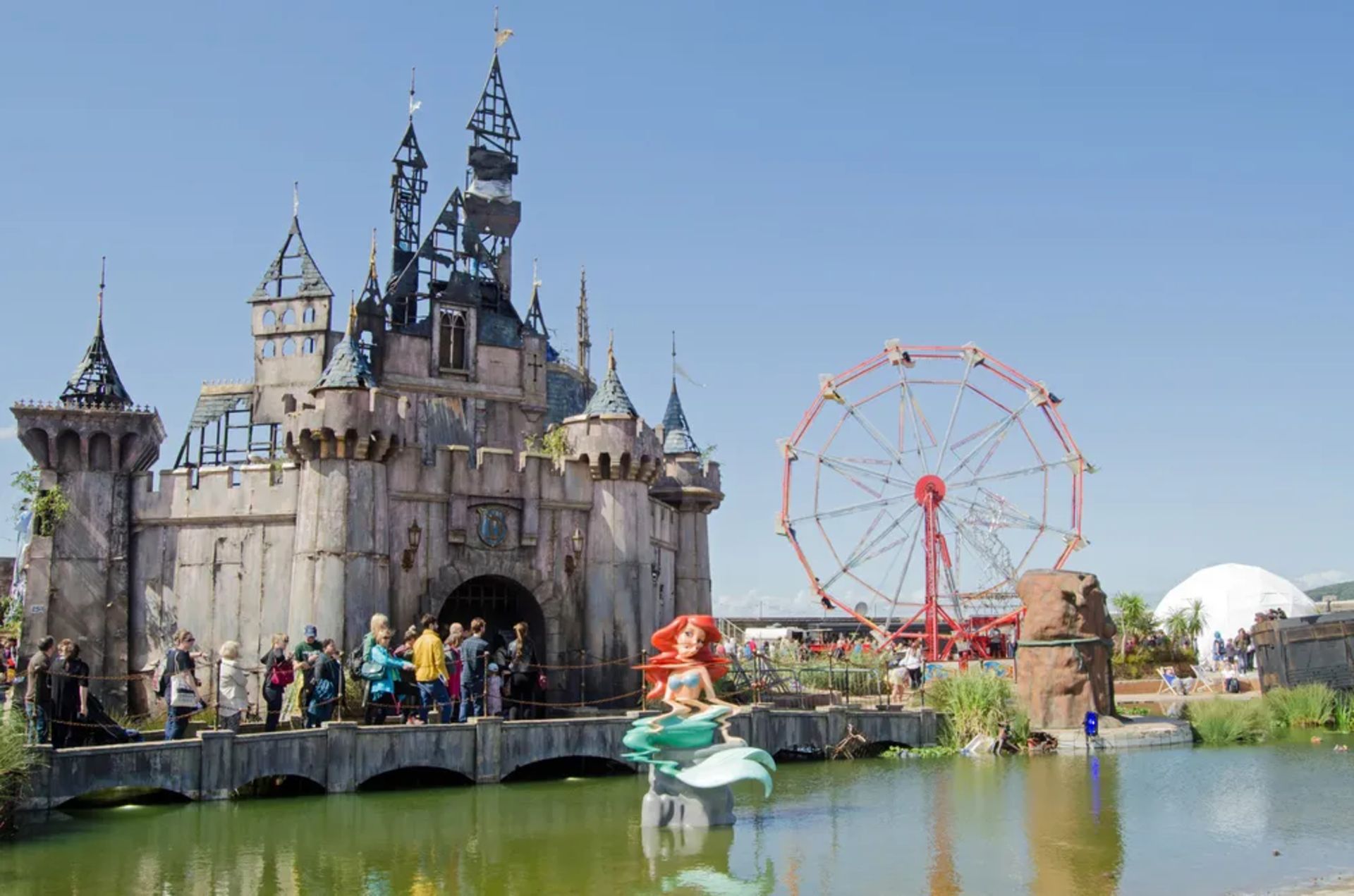 Banksy (1974) Six Dismaland Bemusement Park Souvenirs incl 'Keep it Real' found Banksy free art 2... - Image 13 of 27