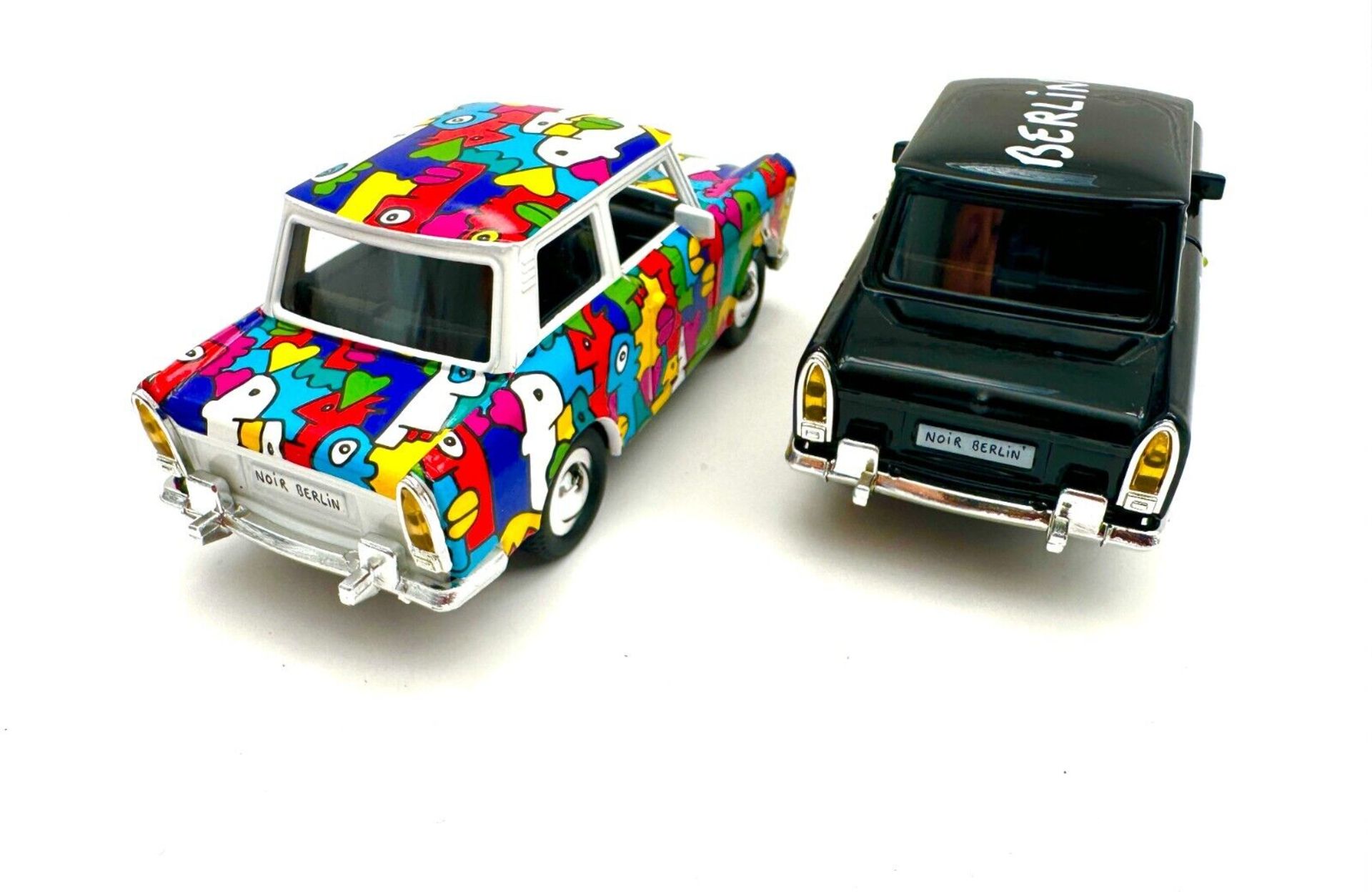 Thierry Noir (b.1958) Pair of ‘HEADS’ Berlin Trabant cars in Colours BY THIERRY NOIR, 1994, Sold... - Image 2 of 33