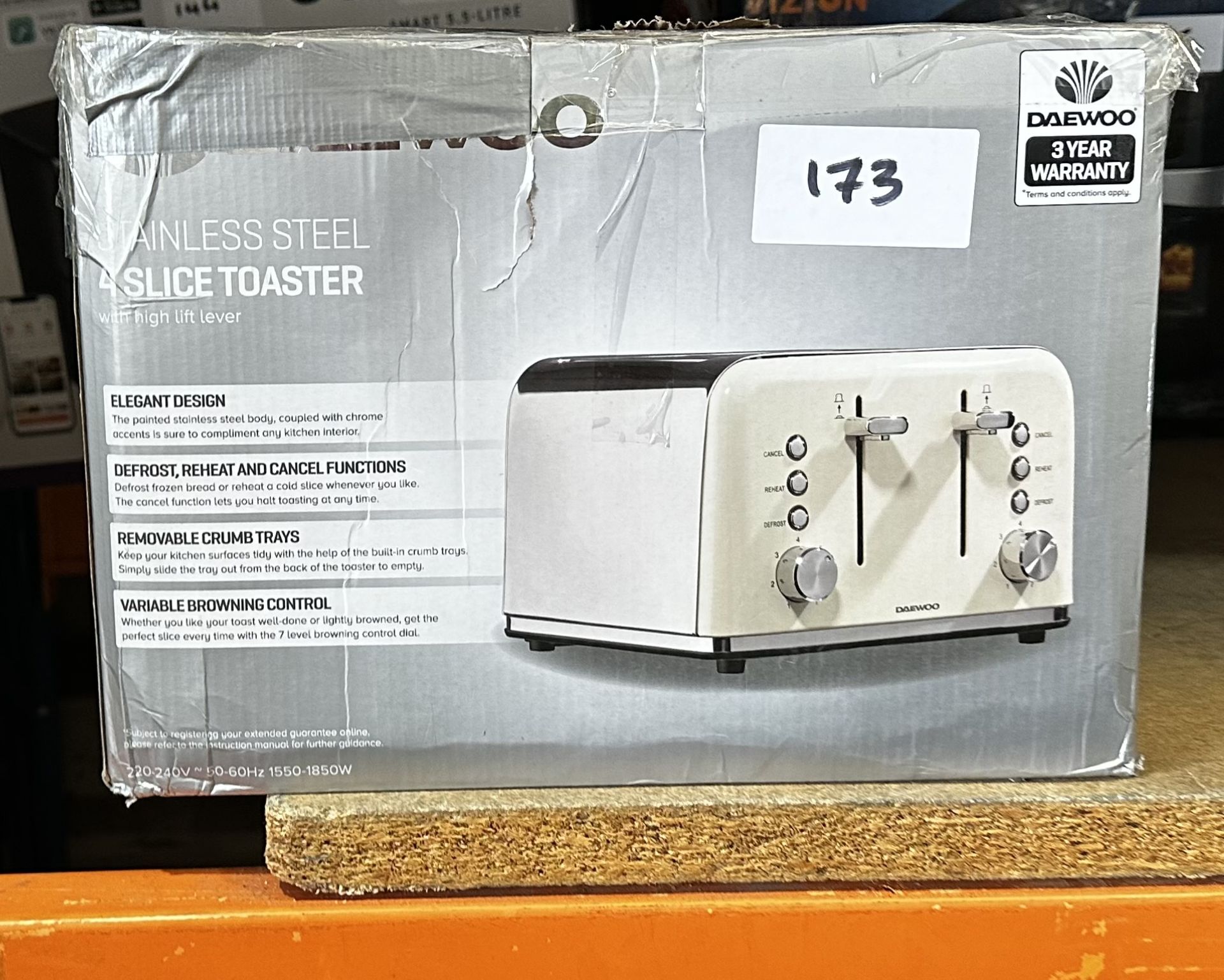 Daewoo Stainless Steel 4 Slice Toaster. RRP £50 - GRADE U