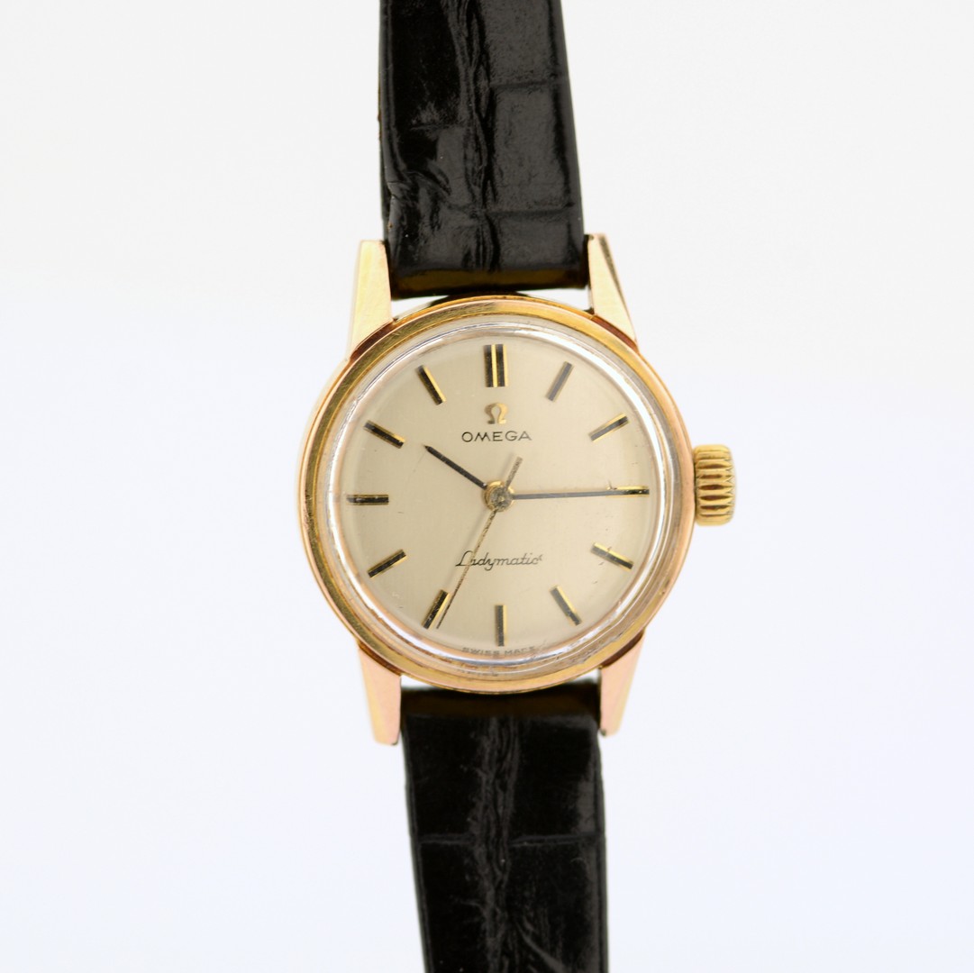 Omega / Seamester Ladymatic - Lady's Steel Wristwatch - Image 3 of 8