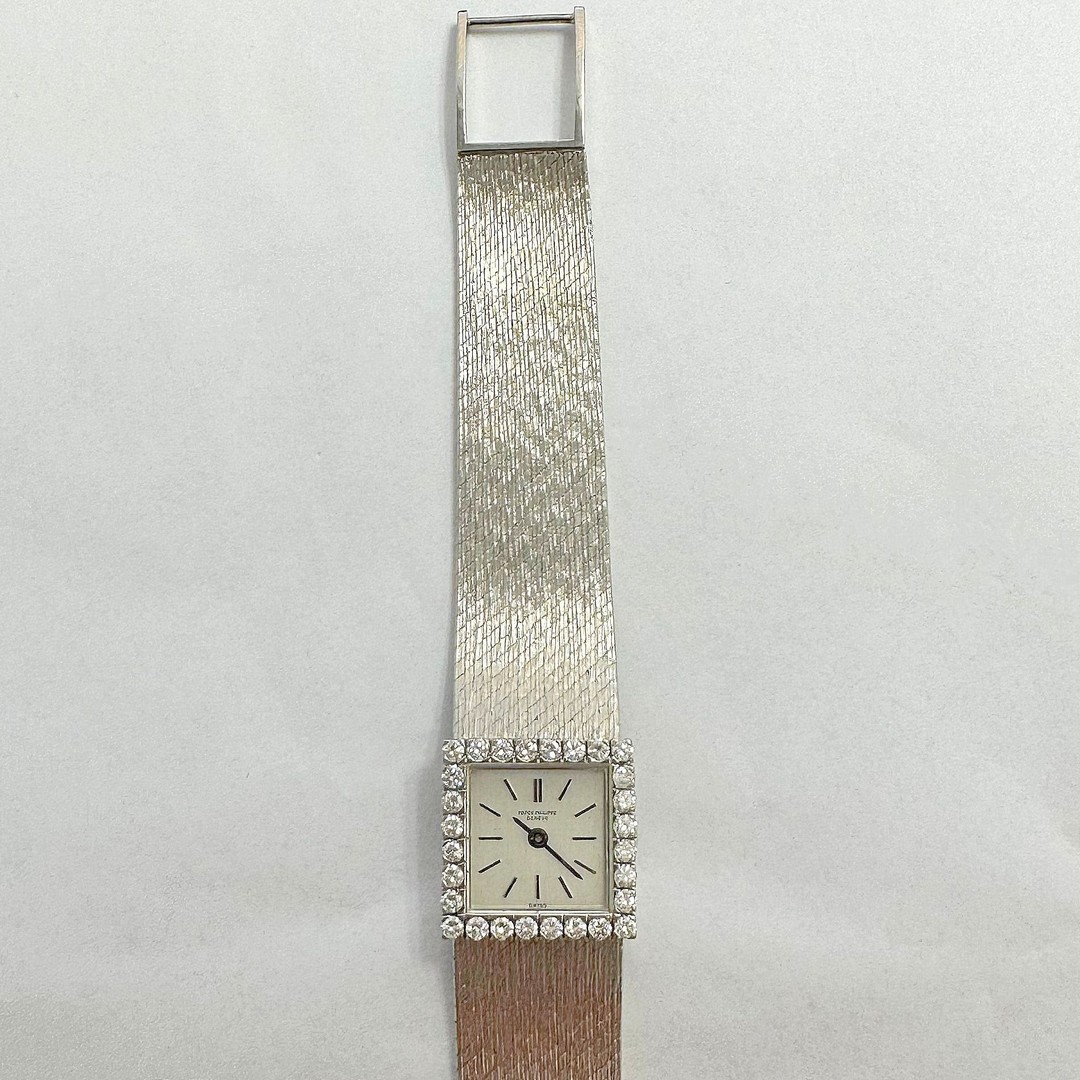 Patek Philippe / Cocktail Vintage 18K White Gold - Lady's White Gold Wristwatch - Image 13 of 14