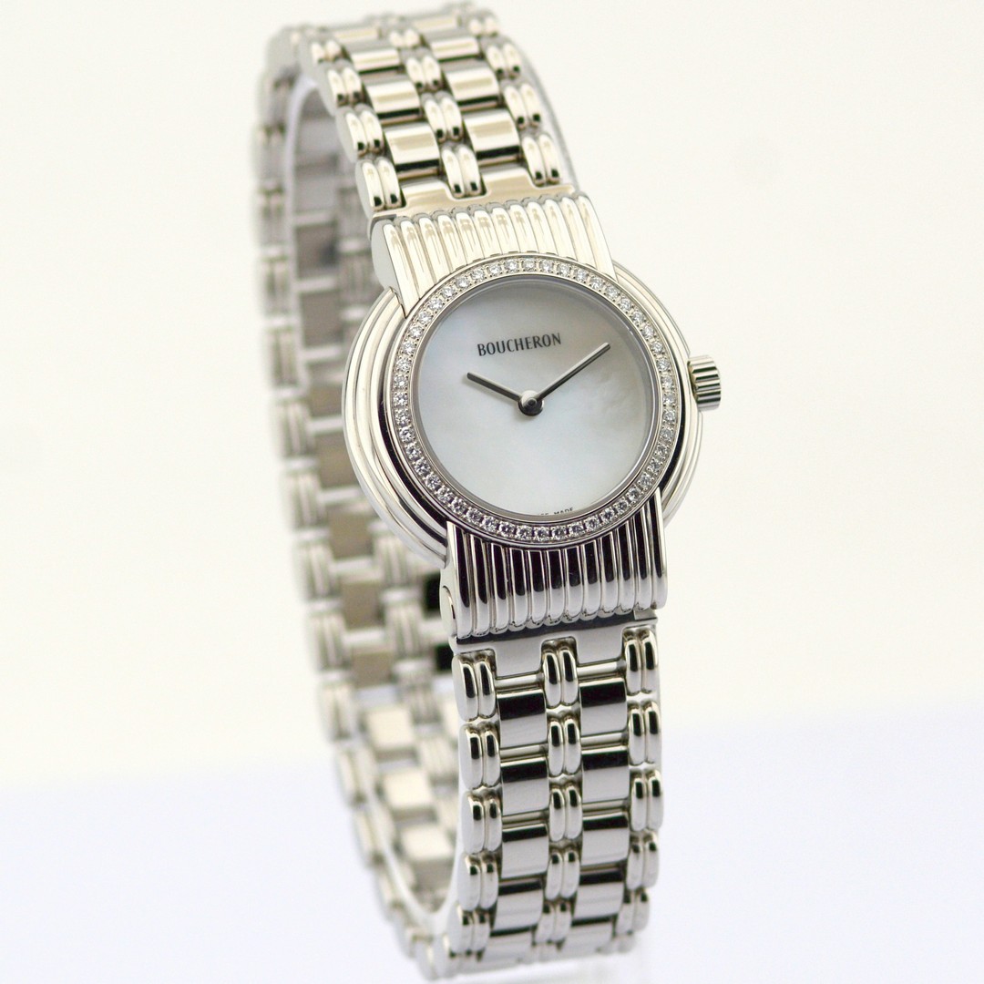 Boucheron / AJ 411367 Diamond Case Mother of pearl - Lady's Steel Wristwatch - Image 6 of 13