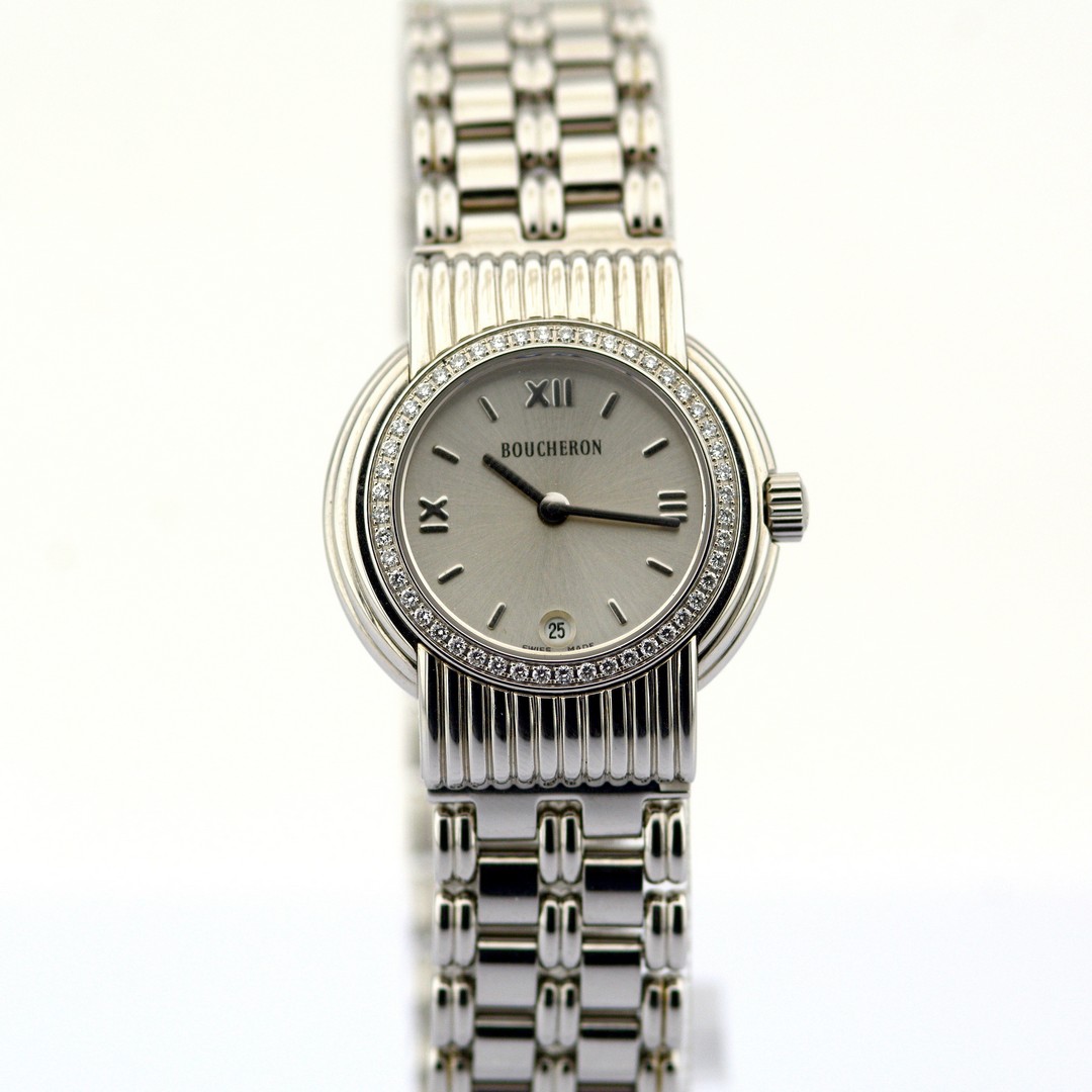 Boucheron / AG 251450 Diamond Case - Lady's Steel Wristwatch - Image 3 of 10