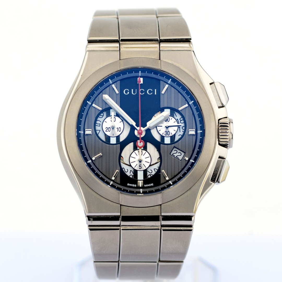 Gucci / Pantheon Chronograph - Gentlemen's Titanium Wristwatch - Image 4 of 12