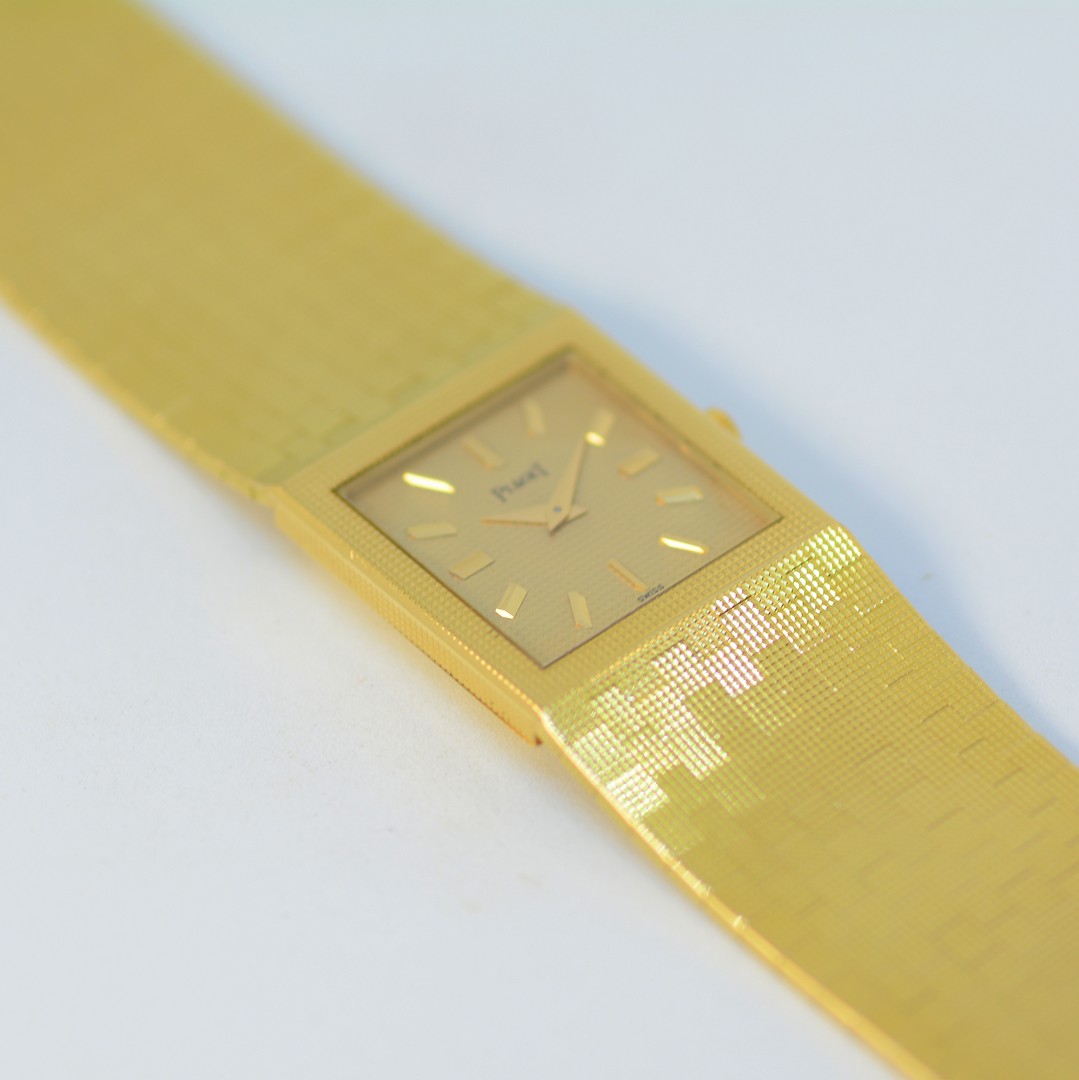 Piaget / 9131 C 4 - Lady's Yellow Gold Wristwatch - Image 6 of 10