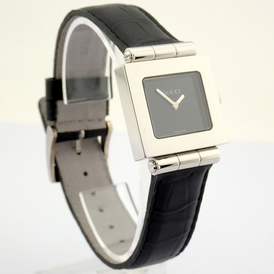Gucci / 600J - (Unworn) Lady's Steel Wrist Watch