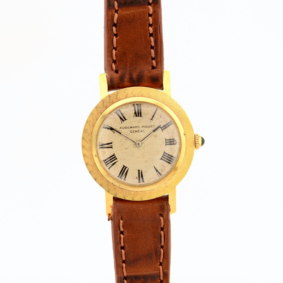 Audemars Piguet / Vintage - Lady's Gold-plated Wristwatch - Image 2 of 8