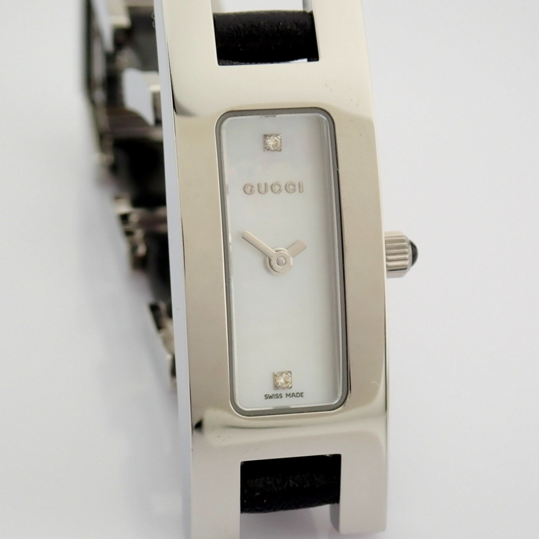 Gucci / 3900L / Mother of Pearl & Diamond Dial - (Unworn) Leather / Lady's - Image 6 of 12
