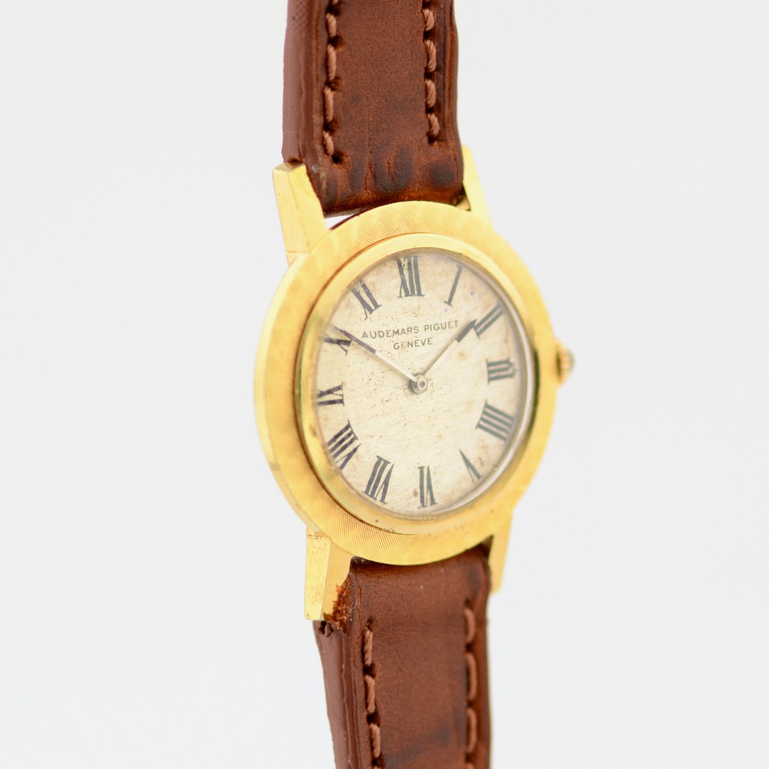 Audemars Piguet / Vintage - Lady's Gold-plated Wristwatch - Image 6 of 8