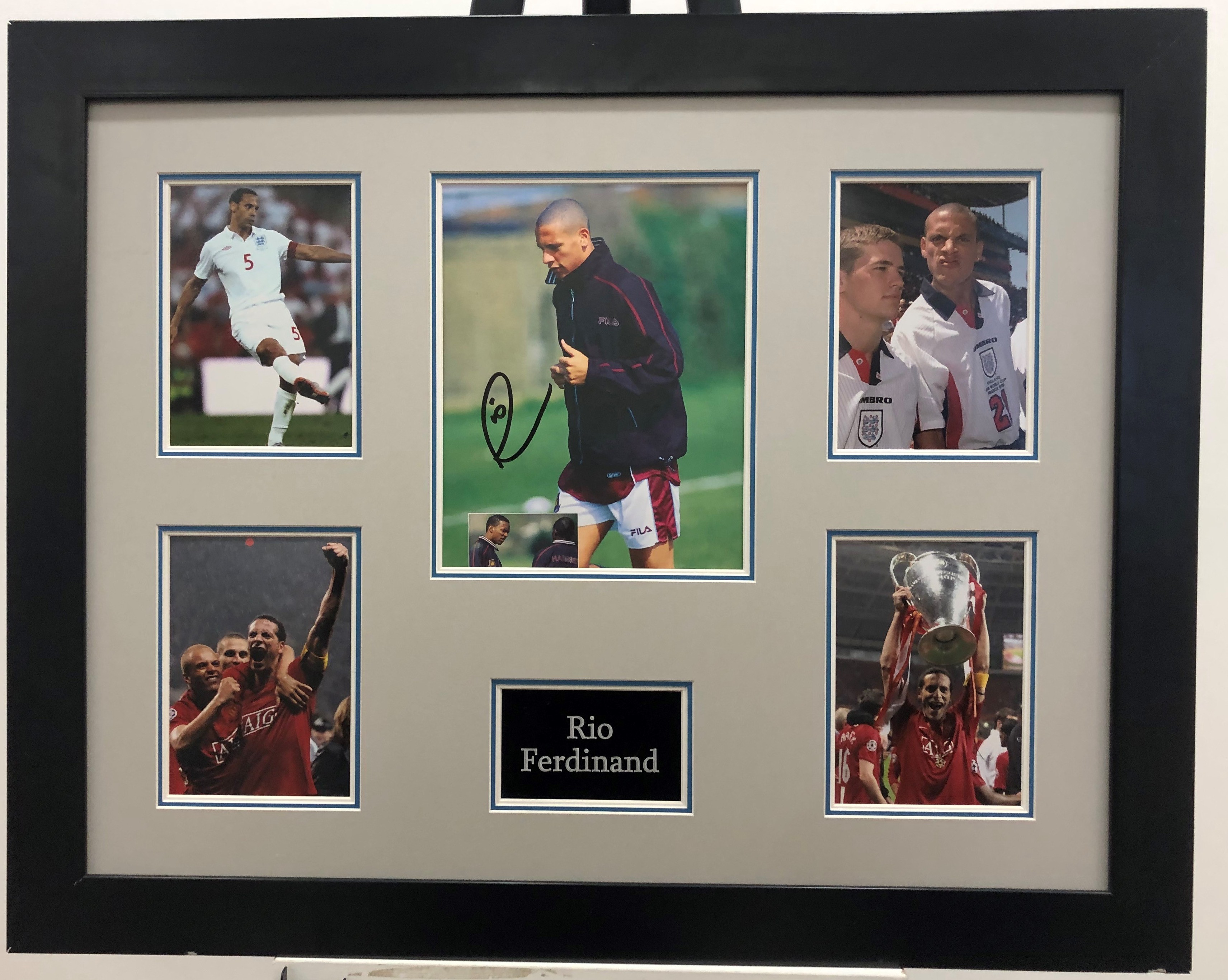 RIO FERDINAND framed original signature presentation.