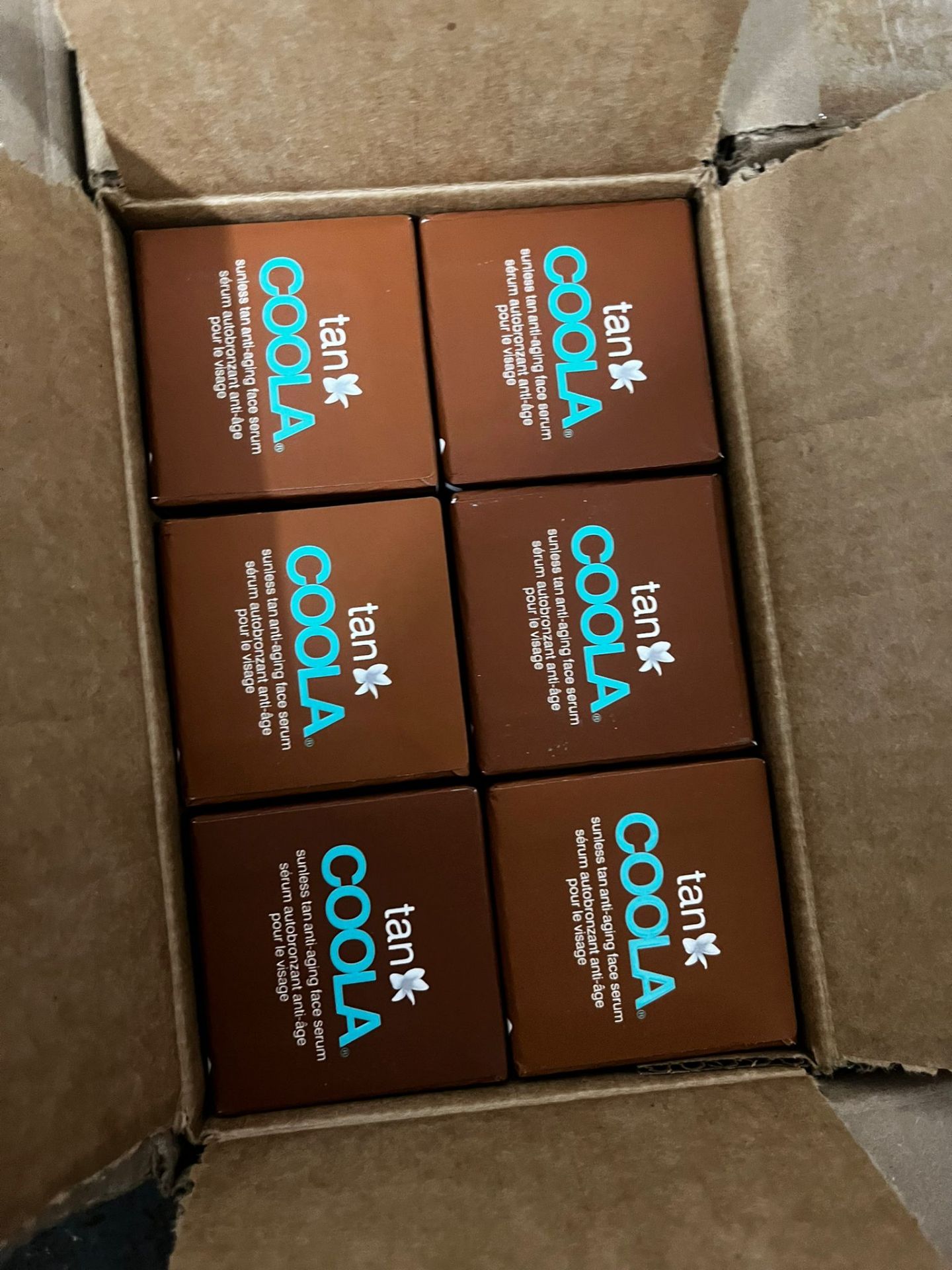 Coola Sunless Tan Anti-Aging Face Serum x 24, Est Retail Value £960 - Image 3 of 3