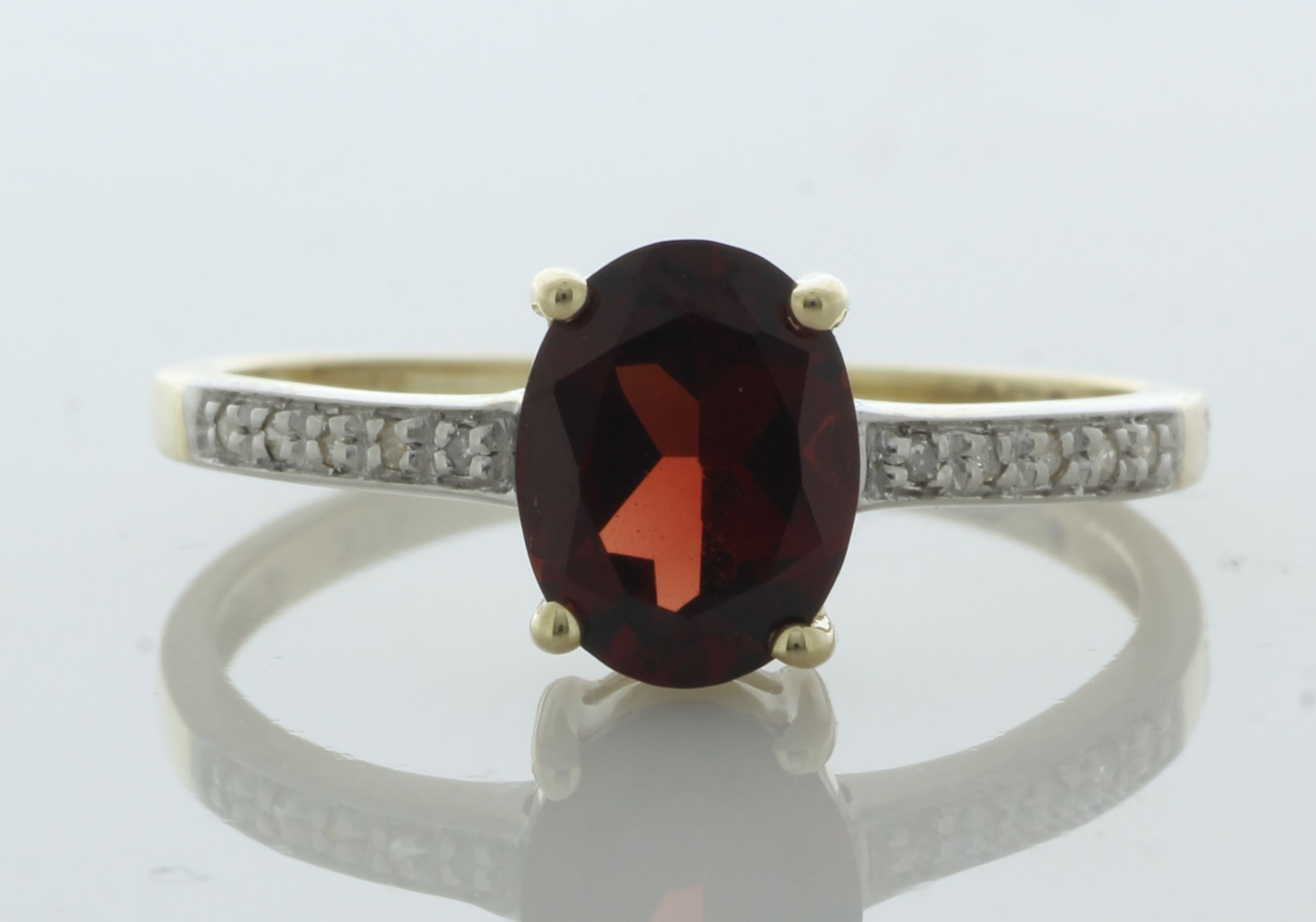 9ct Yellow Gold Diamond and Garnet Ring (G1.47) 0.04 Carats