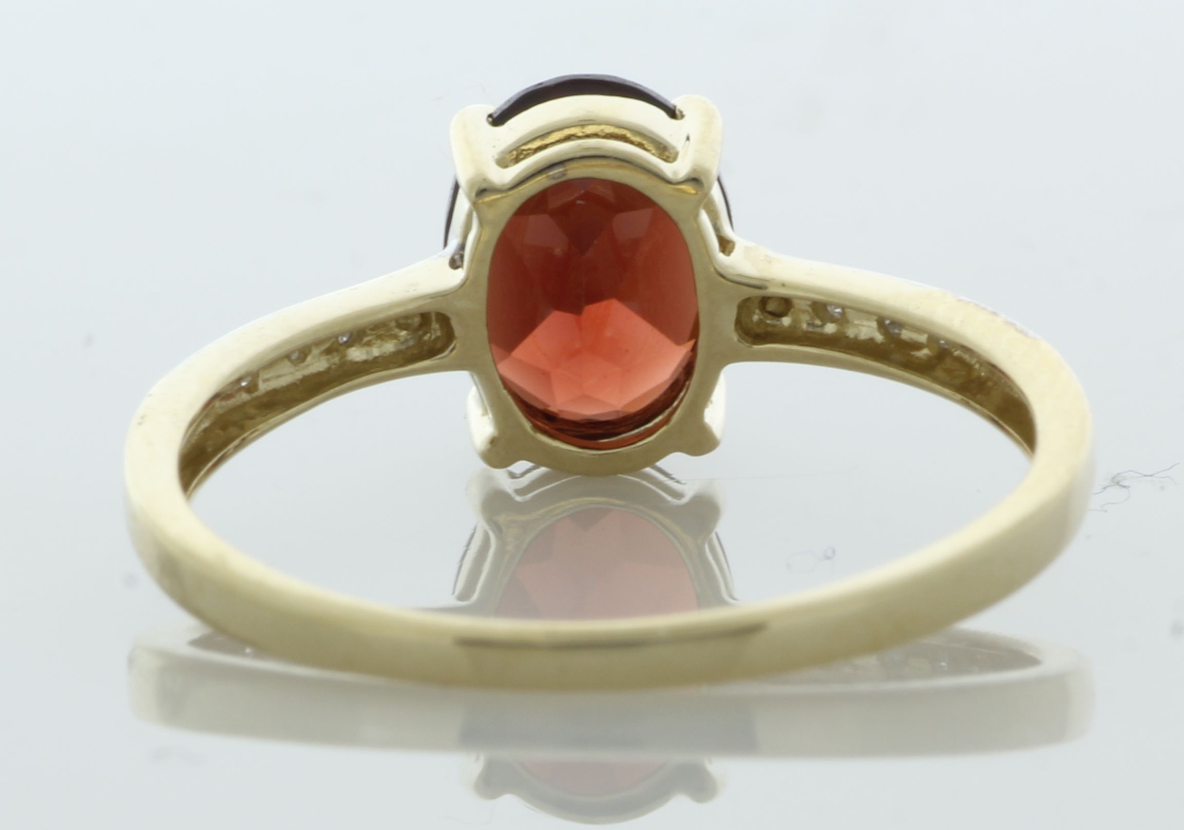 9ct Yellow Gold Diamond and Garnet Ring (G1.47) 0.04 Carats - Bild 3 aus 4